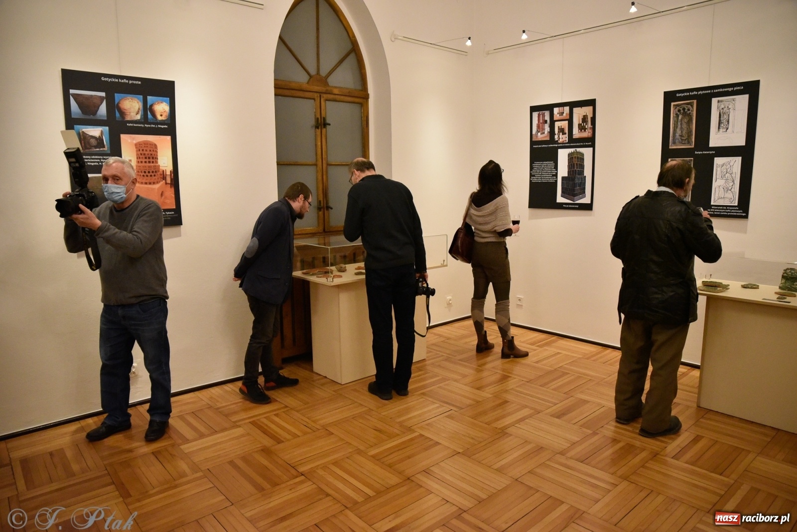 Zdjęcie w galerii na portalu naszraciborz.pl: Kafle raciborskie, czyli o historii ogrzewania w raciborskim Muzeum wiadomości z regionu