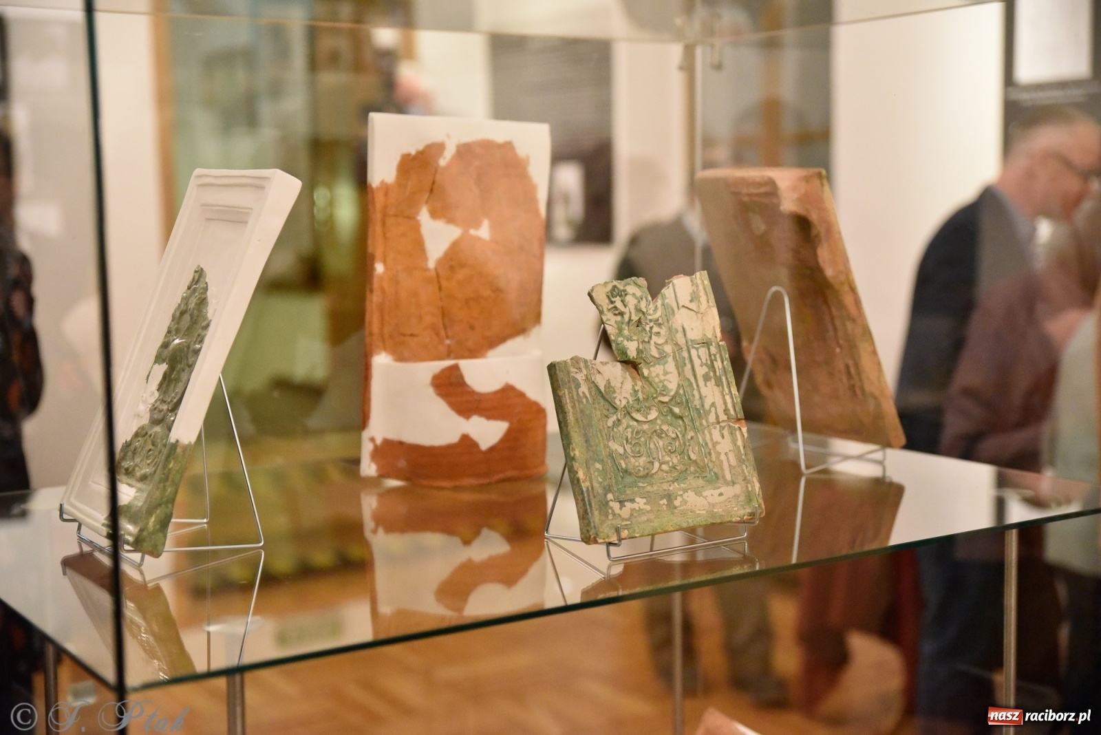 Zdjęcie w galerii na portalu naszraciborz.pl: Kafle raciborskie, czyli o historii ogrzewania w raciborskim Muzeum wiadomości z regionu