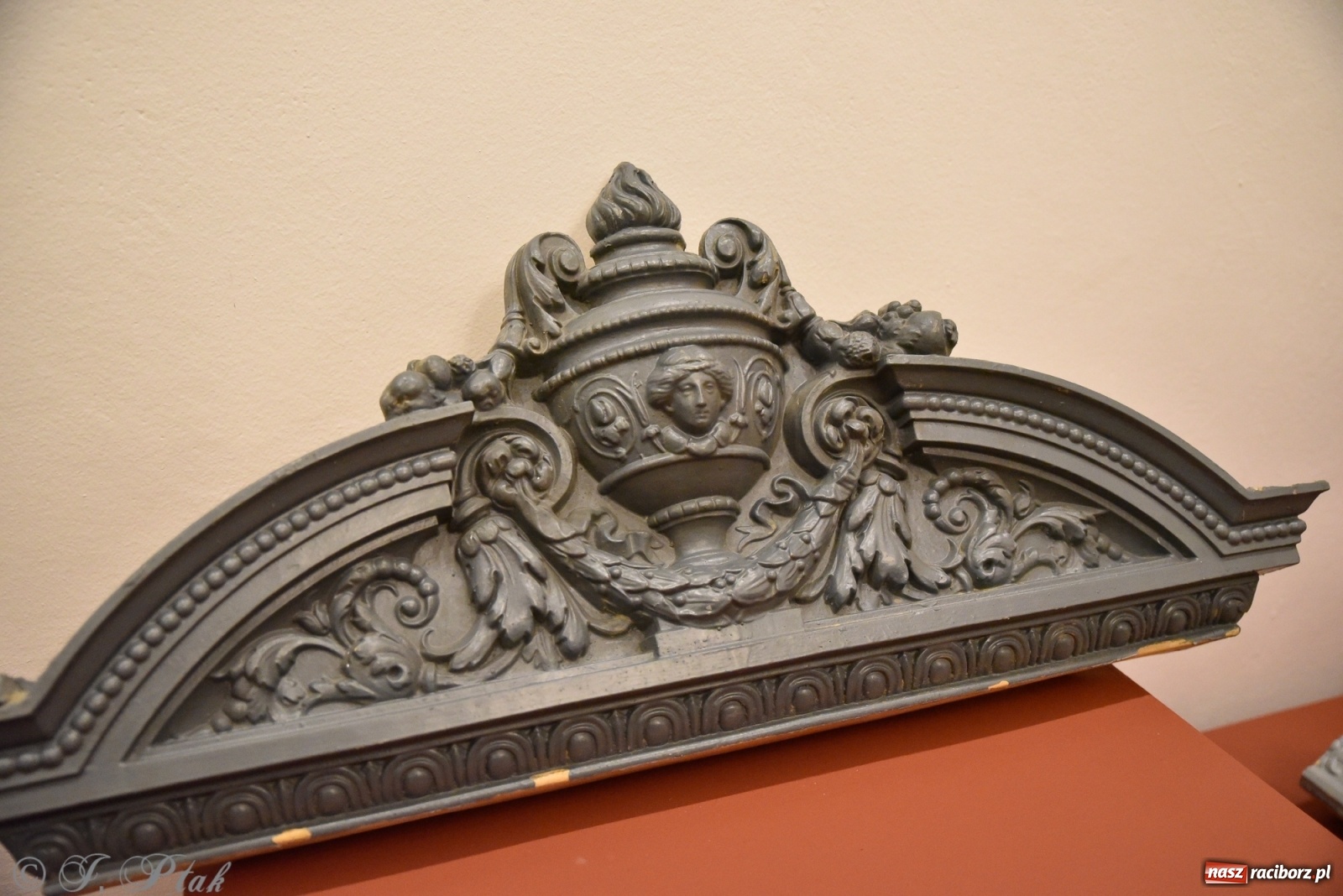 Zdjęcie w galerii na portalu naszraciborz.pl: Kafle raciborskie, czyli o historii ogrzewania w raciborskim Muzeum wiadomości z regionu