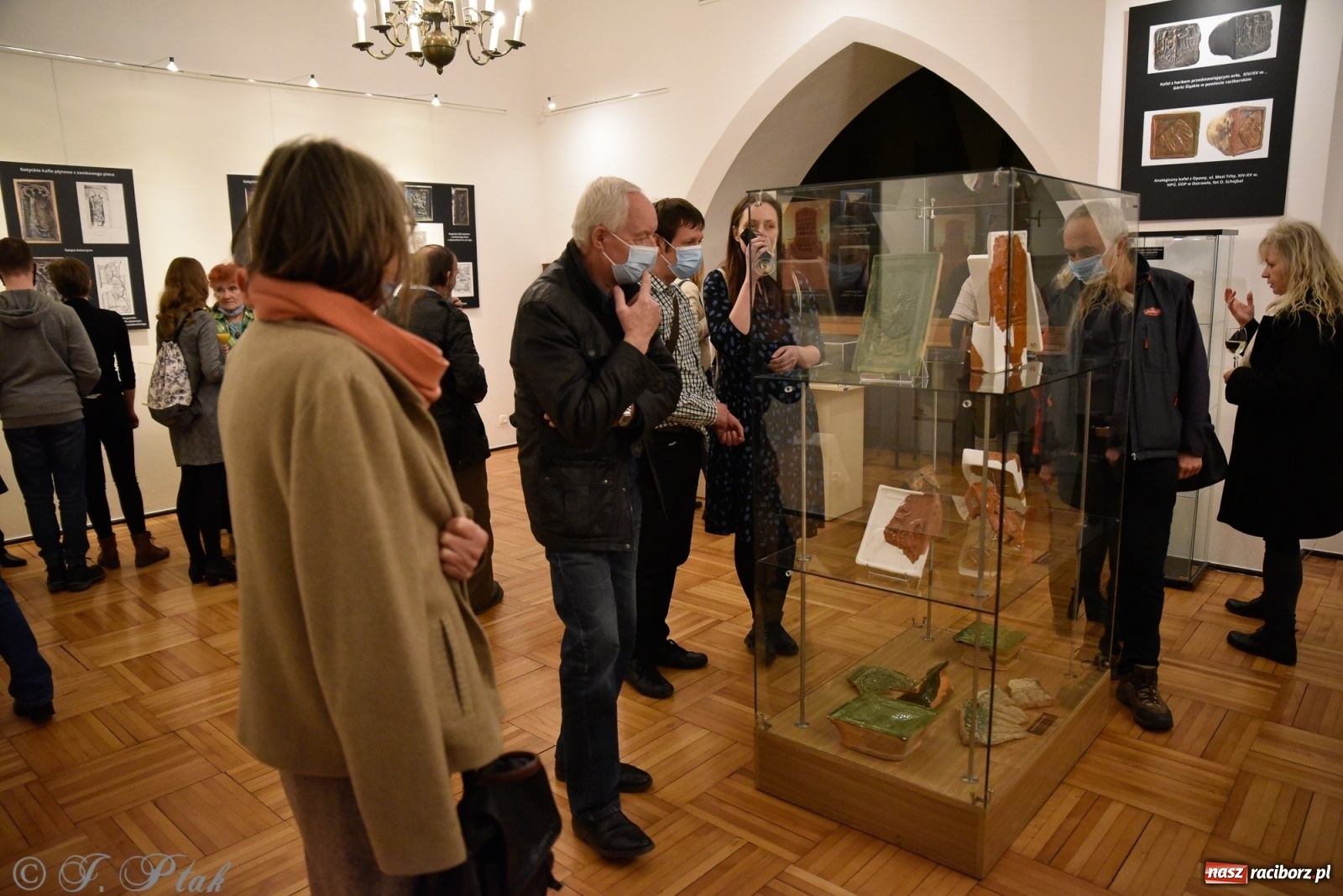 Zdjęcie w galerii na portalu naszraciborz.pl: Kafle raciborskie, czyli o historii ogrzewania w raciborskim Muzeum wiadomości z regionu