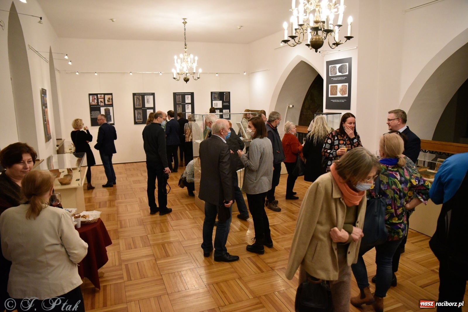 Zdjęcie w galerii na portalu naszraciborz.pl: Kafle raciborskie, czyli o historii ogrzewania w raciborskim Muzeum wiadomości z regionu