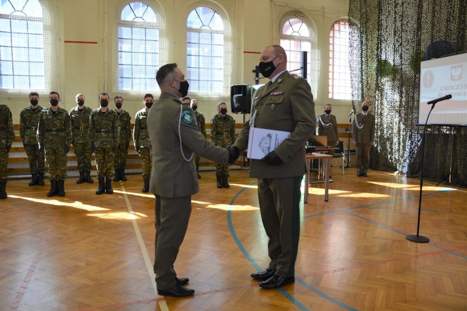 Zdjęcie w galerii na portalu naszraciborz.pl: Śląscy pogranicznicy z Raciborza wzmocnili swoje szeregi wiadomości z regionu