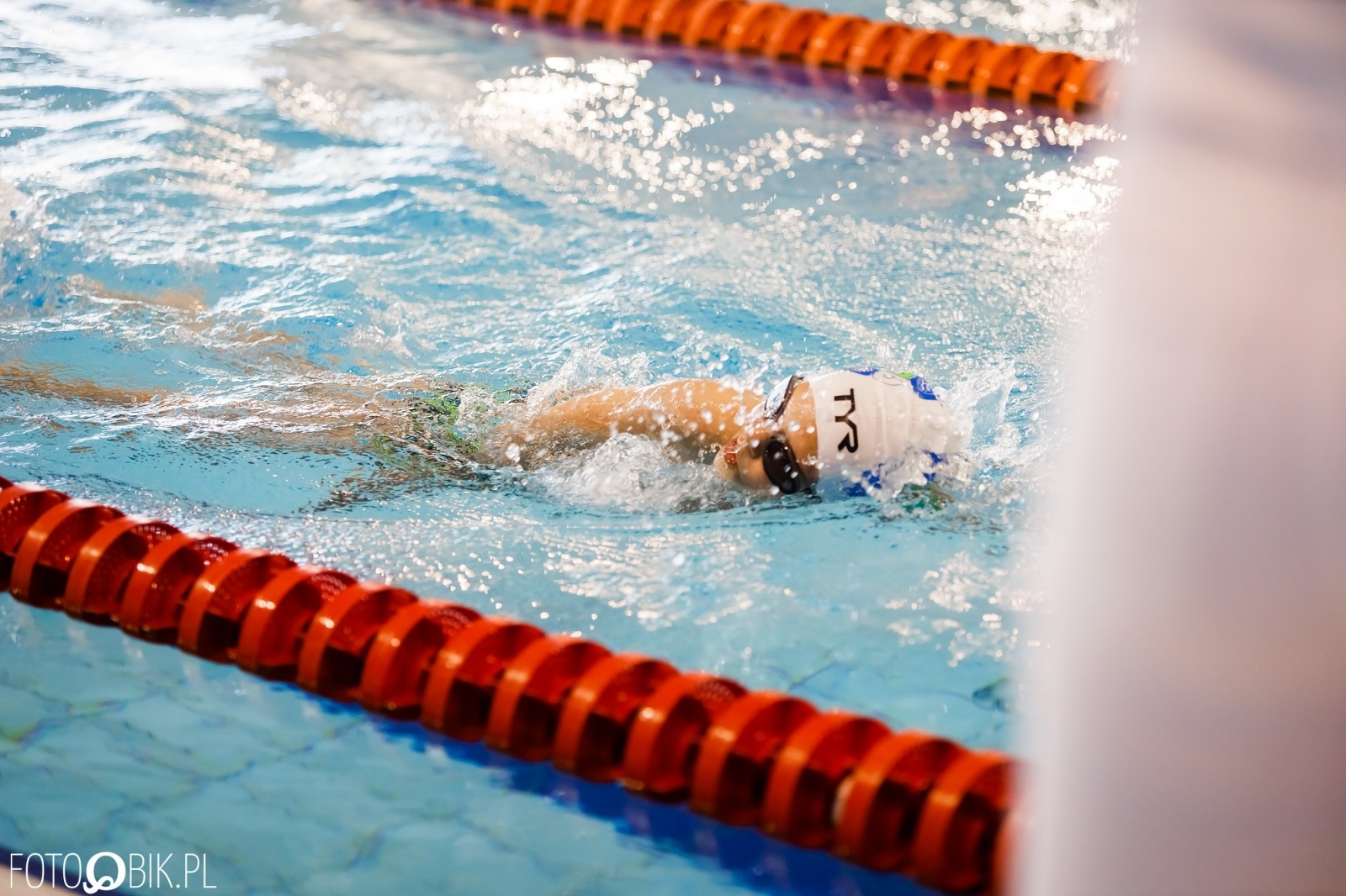 Zdjęcie w galerii na portalu naszraciborz.pl: Pływacy szkół sportowych z całej Polski ścigają się w H2Ostróg wiadomości z regionu