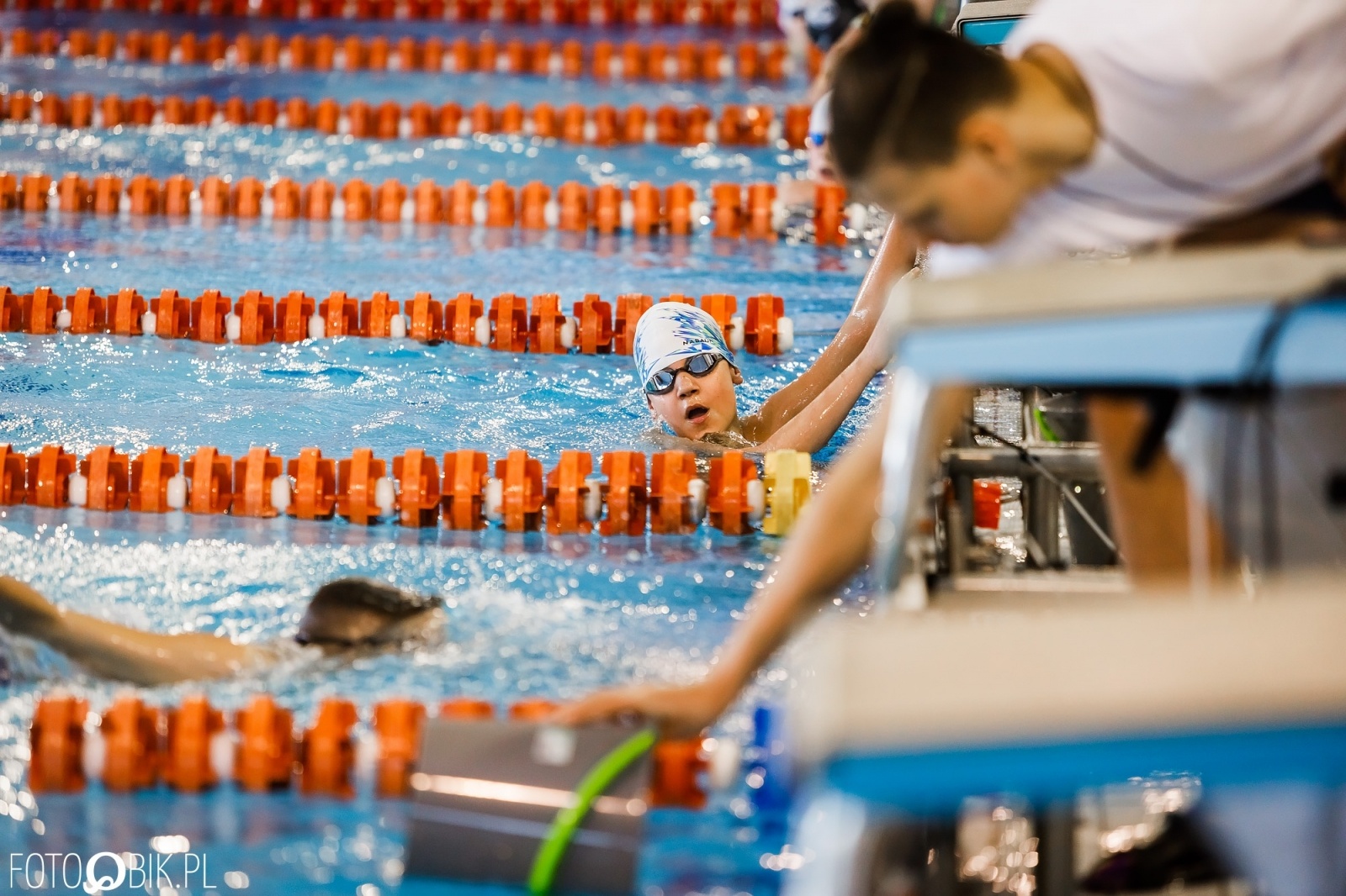 Zdjęcie w galerii na portalu naszraciborz.pl: Pływacy szkół sportowych z całej Polski ścigają się w H2Ostróg wiadomości z regionu