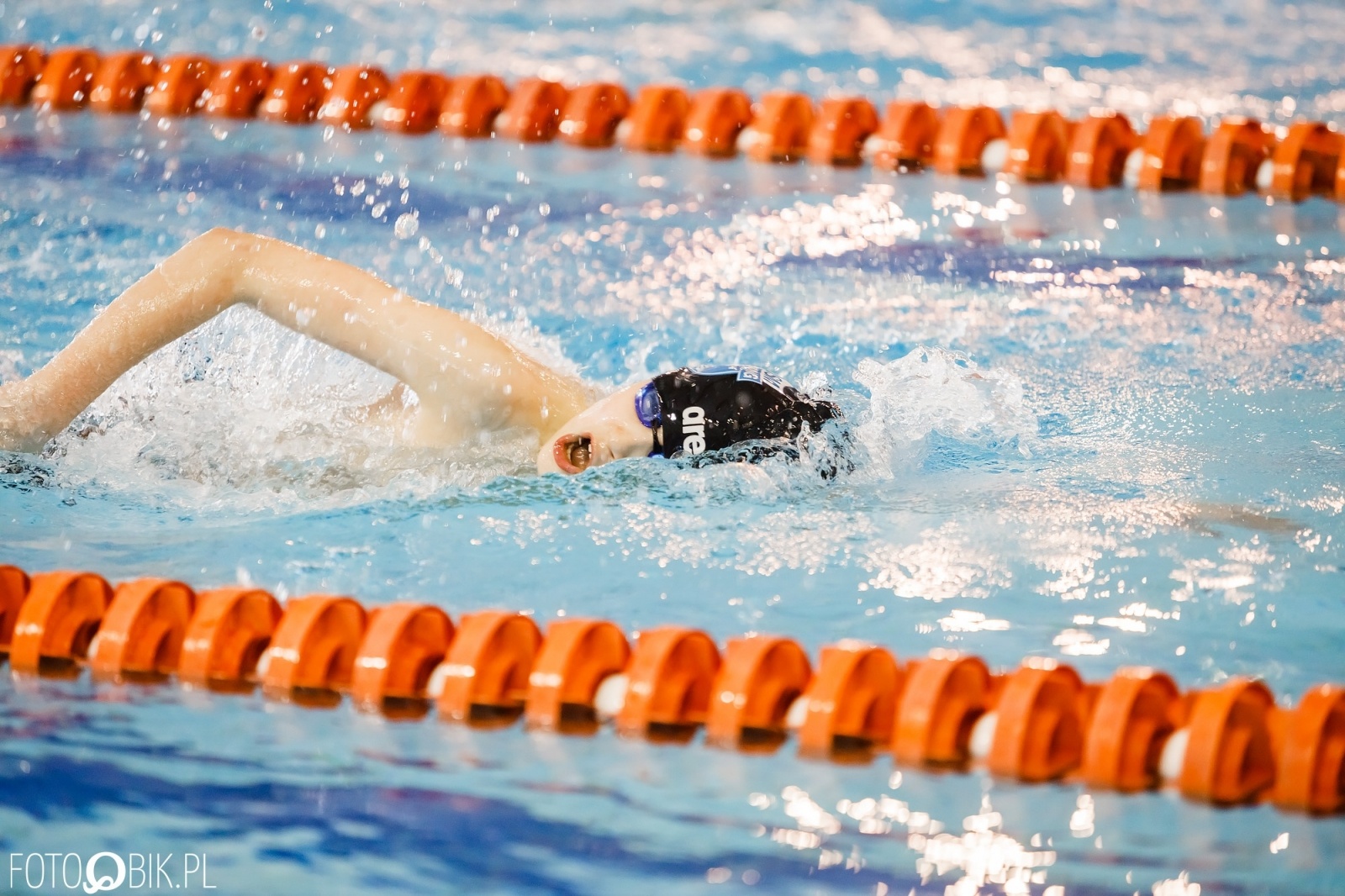 Zdjęcie w galerii na portalu naszraciborz.pl: Pływacy szkół sportowych z całej Polski ścigają się w H2Ostróg wiadomości z regionu