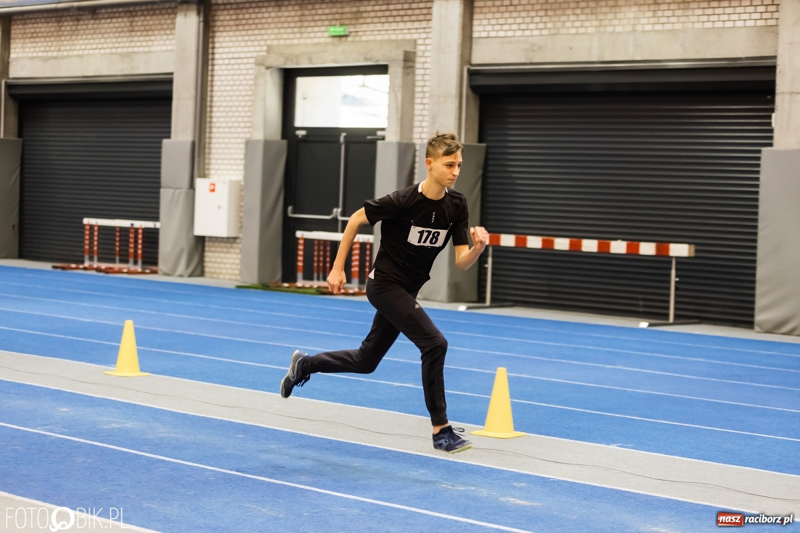 Zdjęcie w galerii na portalu naszraciborz.pl: Racibórz gospodarzem Halowych Mistrzostw Śląska Młodzików w LA wiadomości z regionu