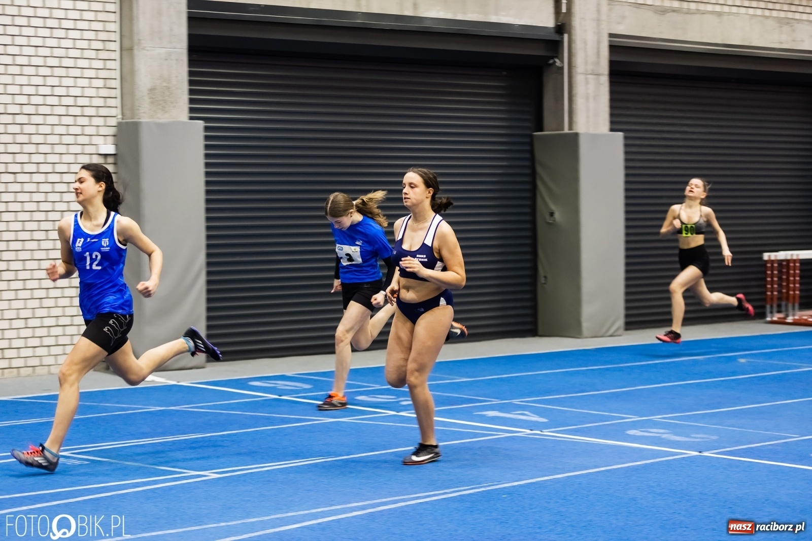 Zdjęcie w galerii na portalu naszraciborz.pl: Racibórz gospodarzem Halowych Mistrzostw Śląska Młodzików w LA wiadomości z regionu