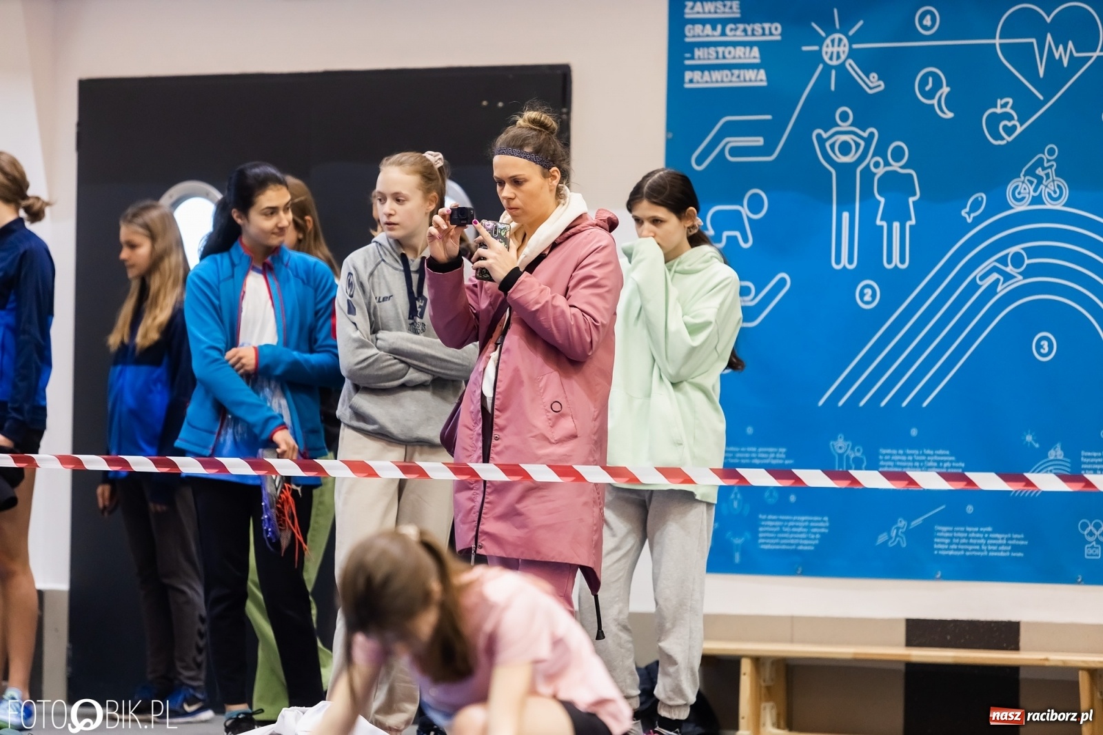 Zdjęcie w galerii na portalu naszraciborz.pl: Racibórz gospodarzem Halowych Mistrzostw Śląska Młodzików w LA wiadomości z regionu