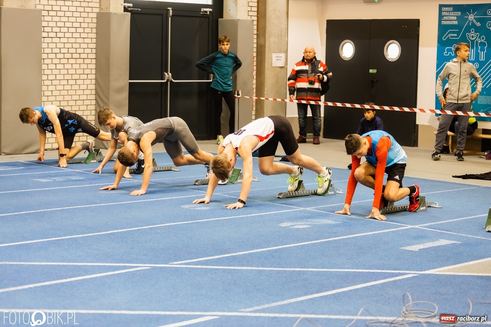 Zdjęcie w galerii na portalu naszraciborz.pl: Racibórz gospodarzem Halowych Mistrzostw Śląska Młodzików w LA wiadomości z regionu
