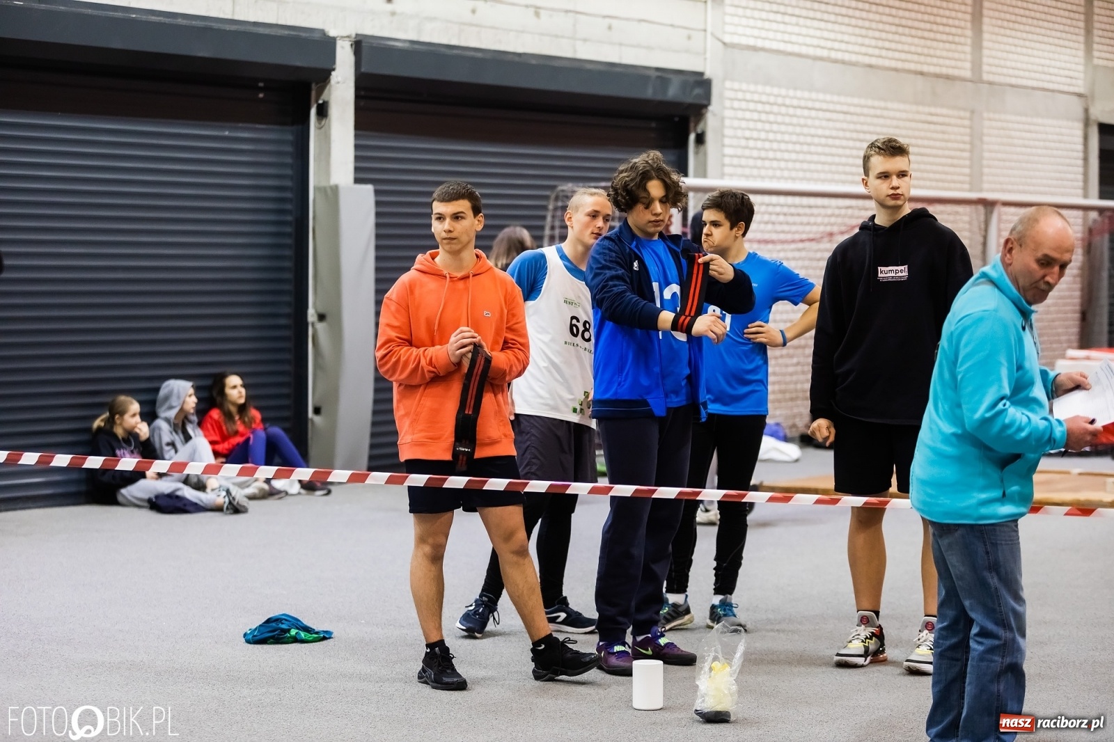 Zdjęcie w galerii na portalu naszraciborz.pl: Racibórz gospodarzem Halowych Mistrzostw Śląska Młodzików w LA wiadomości z regionu