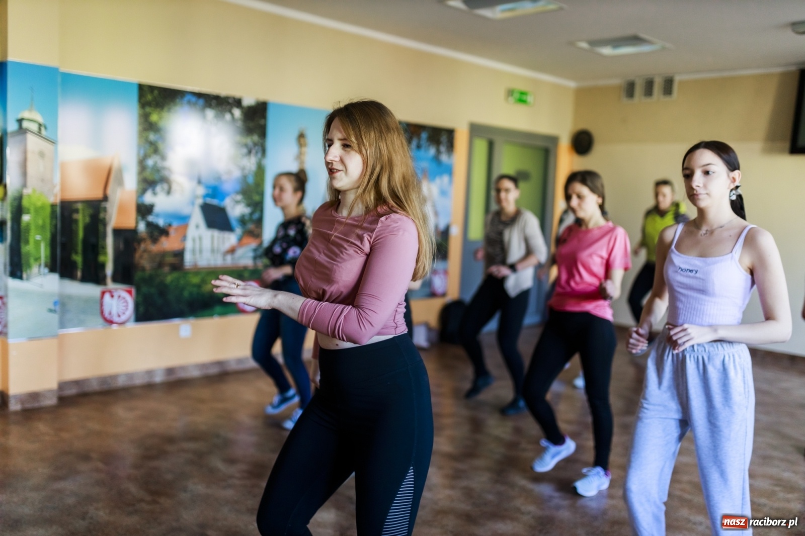 Zdjęcie w galerii na portalu naszraciborz.pl: Warsztaty taneczne Bachata&Kizomba w Arenie Rafako wiadomości z regionu