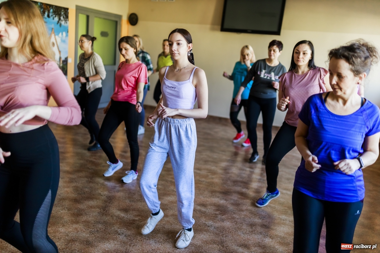 Zdjęcie w galerii na portalu naszraciborz.pl: Warsztaty taneczne Bachata&Kizomba w Arenie Rafako wiadomości z regionu