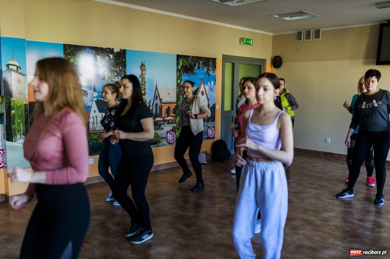 Zdjęcie w galerii na portalu naszraciborz.pl: Warsztaty taneczne Bachata&Kizomba w Arenie Rafako wiadomości z regionu