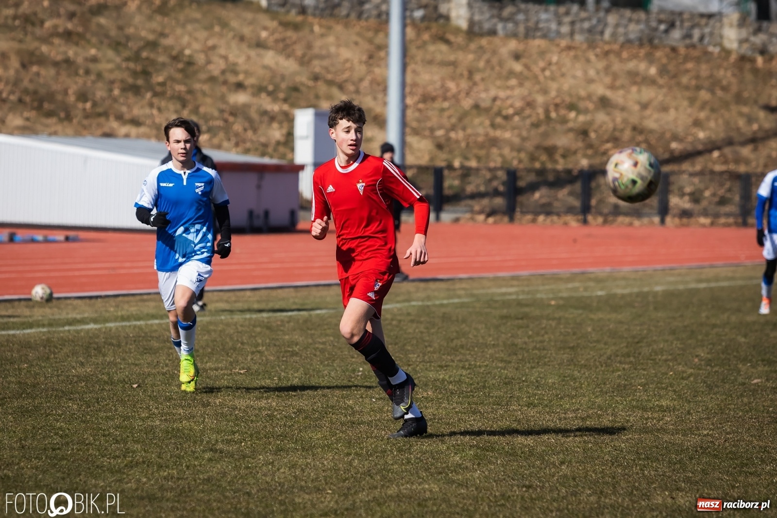 Zdjęcie w galerii na portalu naszraciborz.pl: I liga trampkarzy. Udana inauguracja Unii Racibórz [FOTO] wiadomości z regionu