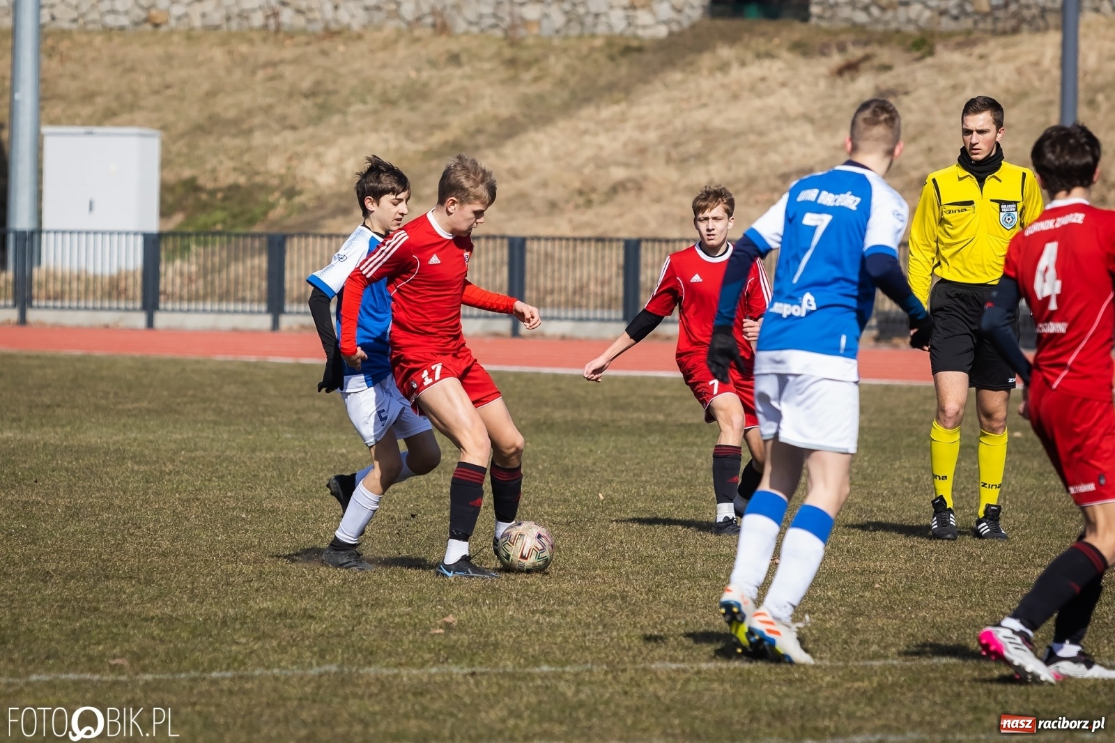 Zdjęcie w galerii na portalu naszraciborz.pl: I liga trampkarzy. Udana inauguracja Unii Racibórz [FOTO] wiadomości z regionu