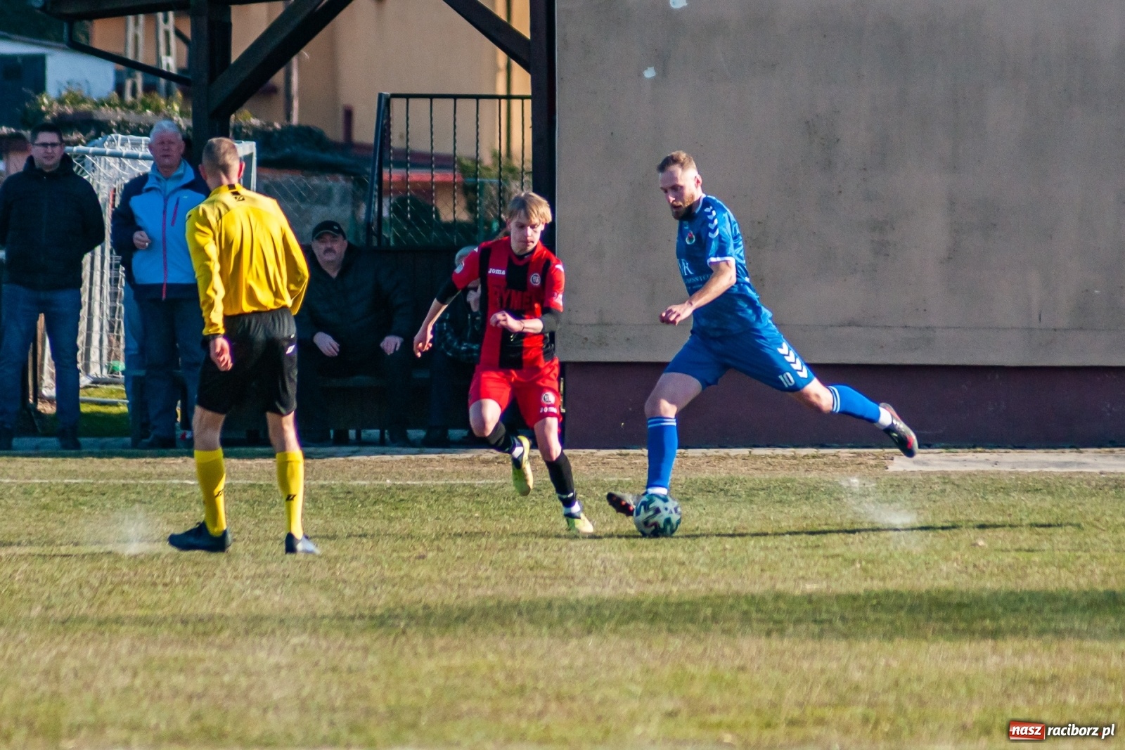 Zdjęcie w galerii na portalu naszraciborz.pl: Runda wiosenna wystartowała. Krzyżanowice lepsze od Rymera [FOTO] wiadomości z regionu
