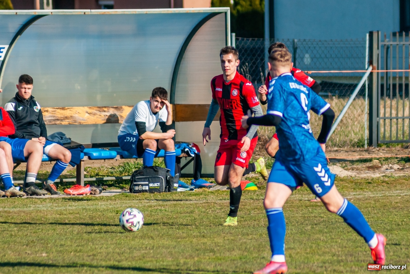Zdjęcie w galerii na portalu naszraciborz.pl: Runda wiosenna wystartowała. Krzyżanowice lepsze od Rymera [FOTO] wiadomości z regionu