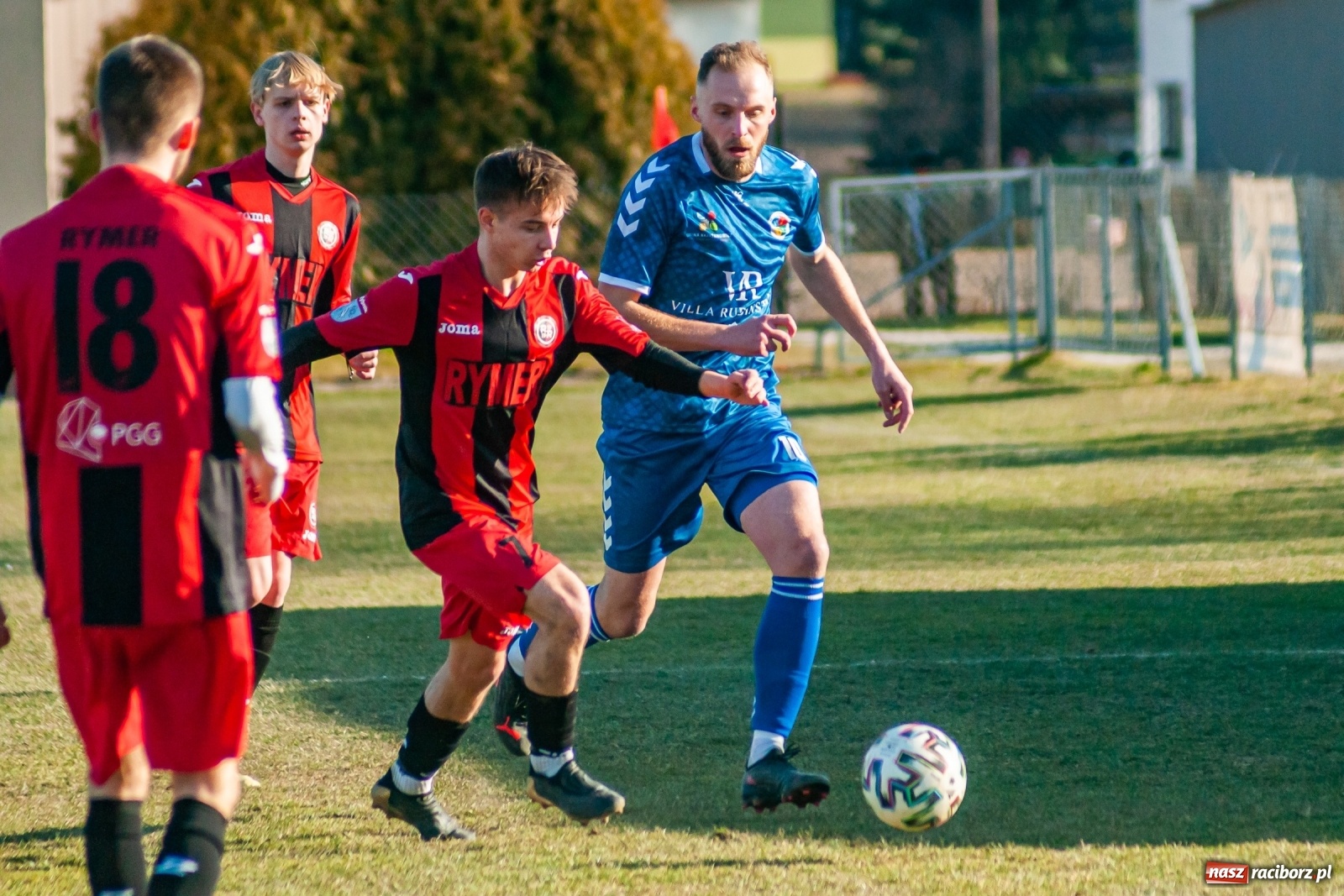 Zdjęcie w galerii na portalu naszraciborz.pl: Runda wiosenna wystartowała. Krzyżanowice lepsze od Rymera [FOTO] wiadomości z regionu