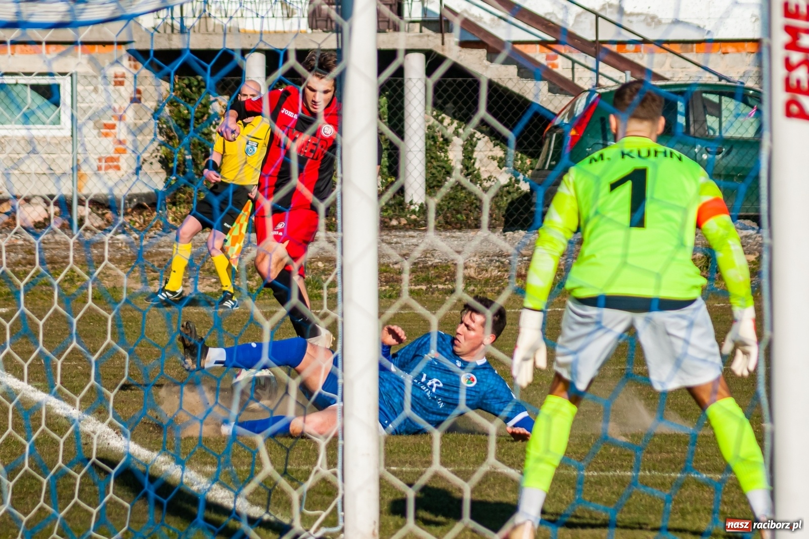 Zdjęcie w galerii na portalu naszraciborz.pl: Runda wiosenna wystartowała. Krzyżanowice lepsze od Rymera [FOTO] wiadomości z regionu
