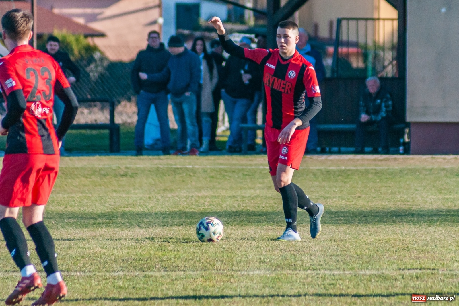 Zdjęcie w galerii na portalu naszraciborz.pl: Runda wiosenna wystartowała. Krzyżanowice lepsze od Rymera [FOTO] wiadomości z regionu