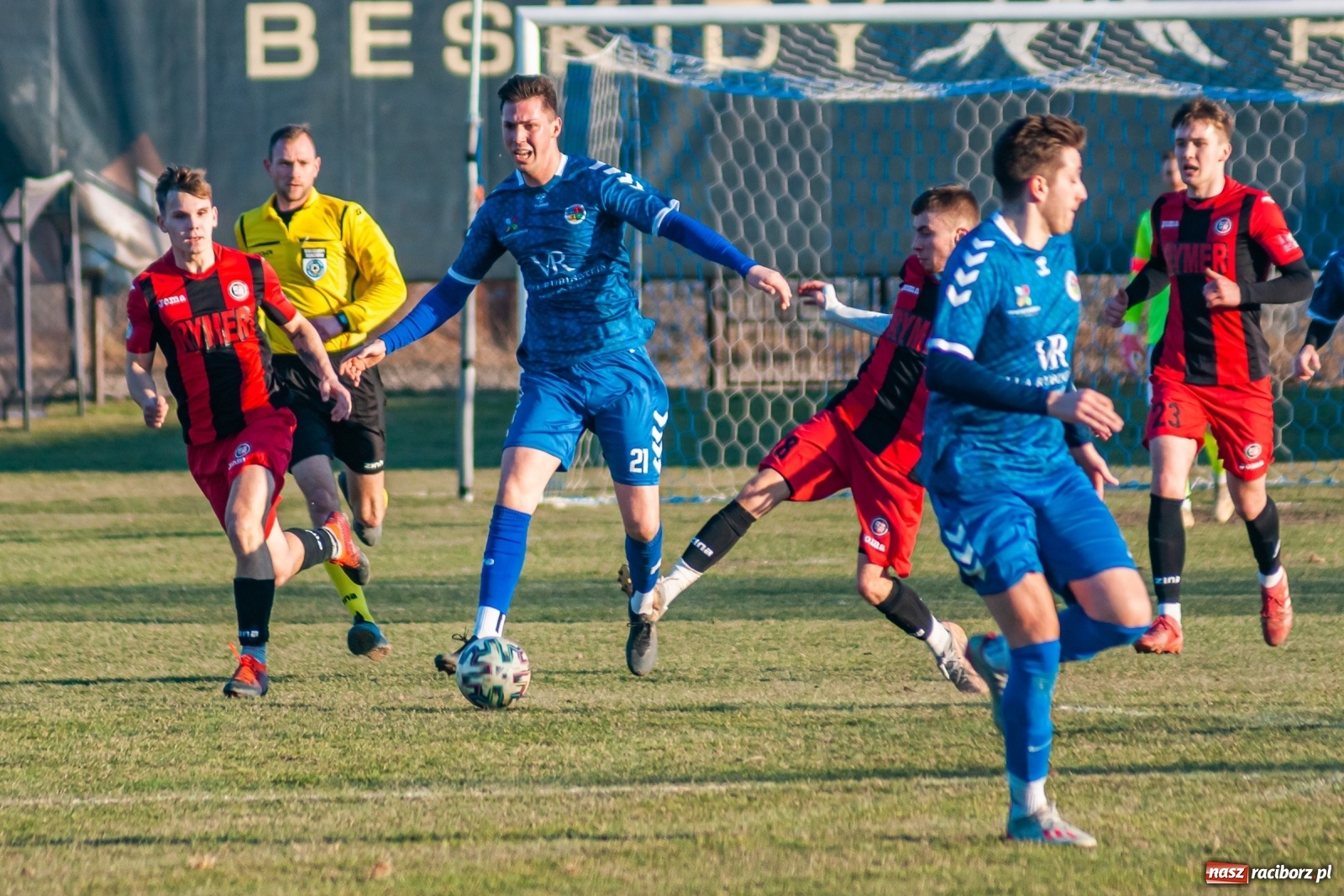 Zdjęcie w galerii na portalu naszraciborz.pl: Runda wiosenna wystartowała. Krzyżanowice lepsze od Rymera [FOTO] wiadomości z regionu