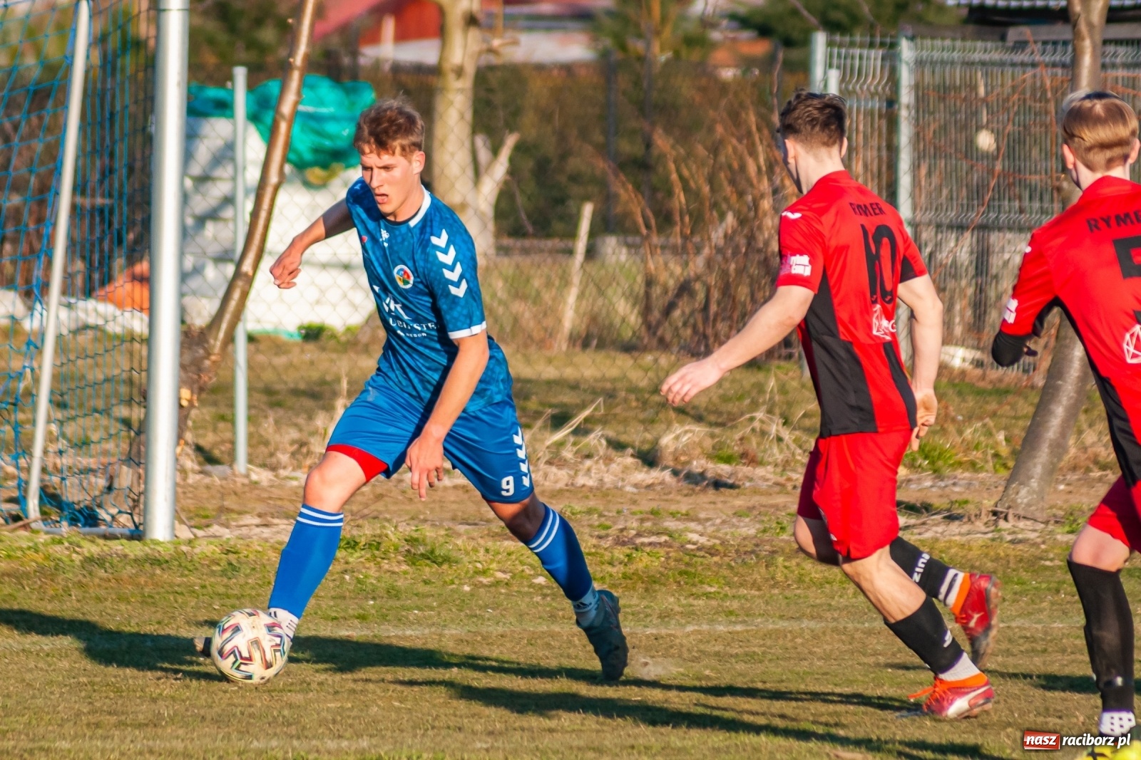 Zdjęcie w galerii na portalu naszraciborz.pl: Runda wiosenna wystartowała. Krzyżanowice lepsze od Rymera [FOTO] wiadomości z regionu