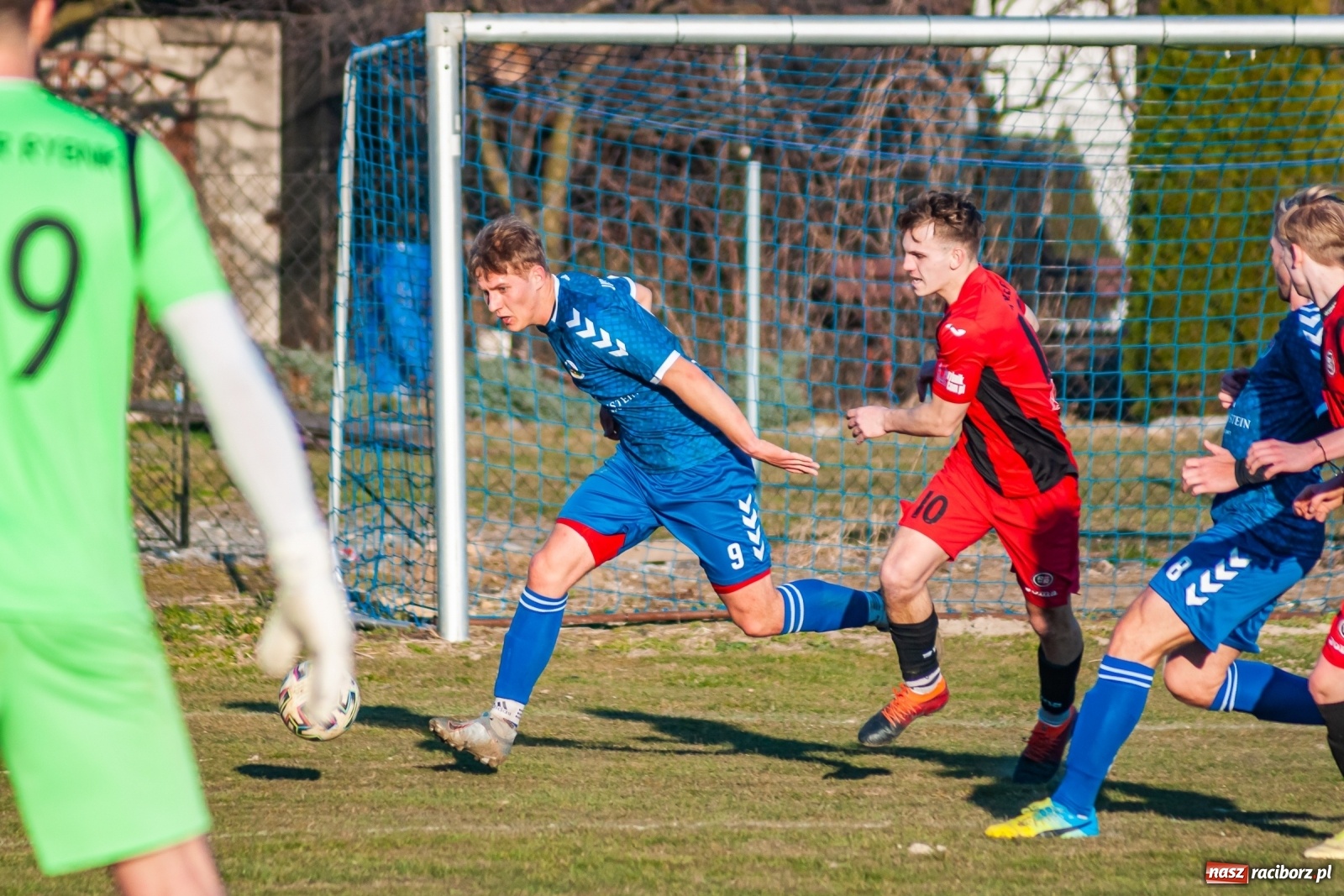 Zdjęcie w galerii na portalu naszraciborz.pl: Runda wiosenna wystartowała. Krzyżanowice lepsze od Rymera [FOTO] wiadomości z regionu