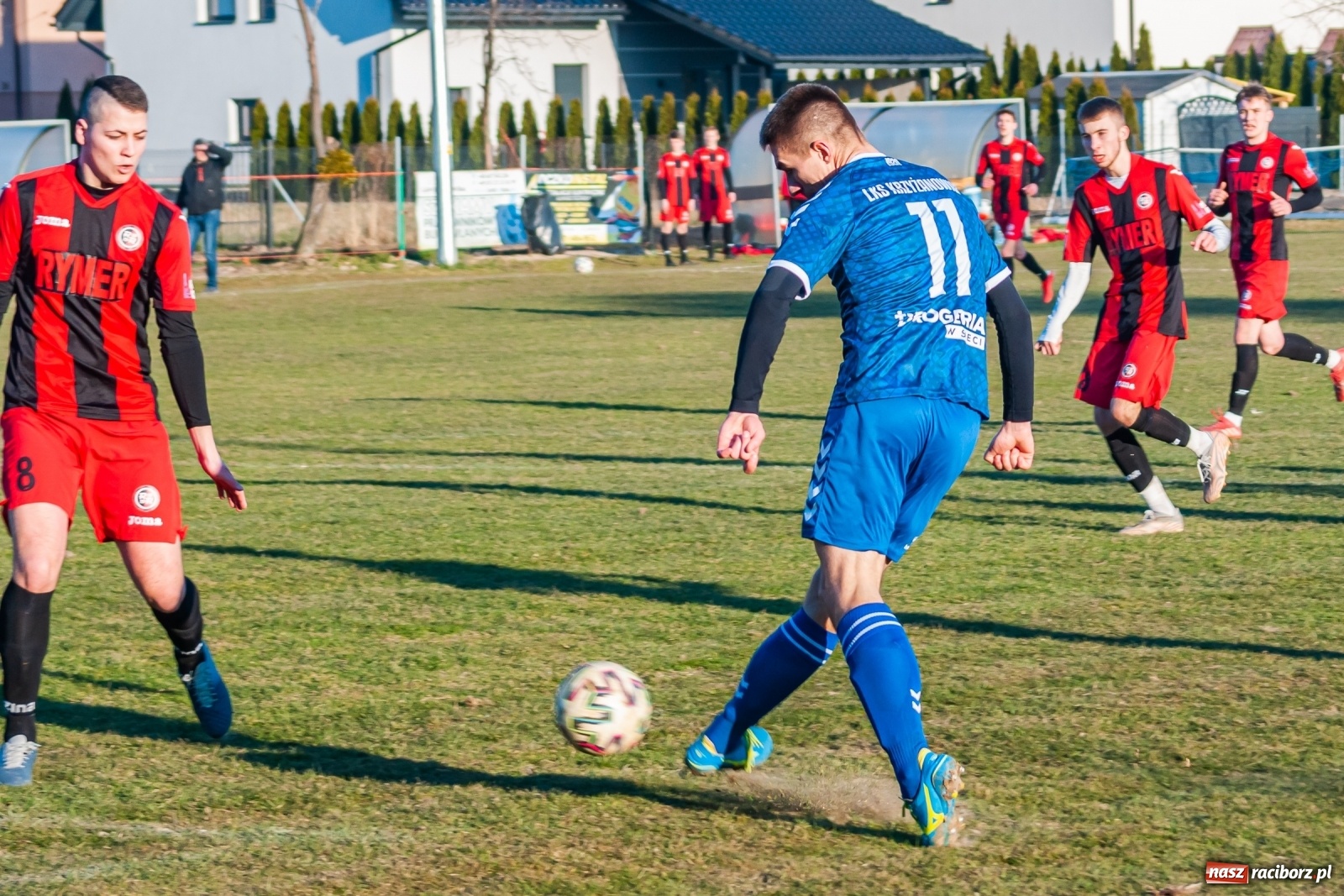 Zdjęcie w galerii na portalu naszraciborz.pl: Runda wiosenna wystartowała. Krzyżanowice lepsze od Rymera [FOTO] wiadomości z regionu
