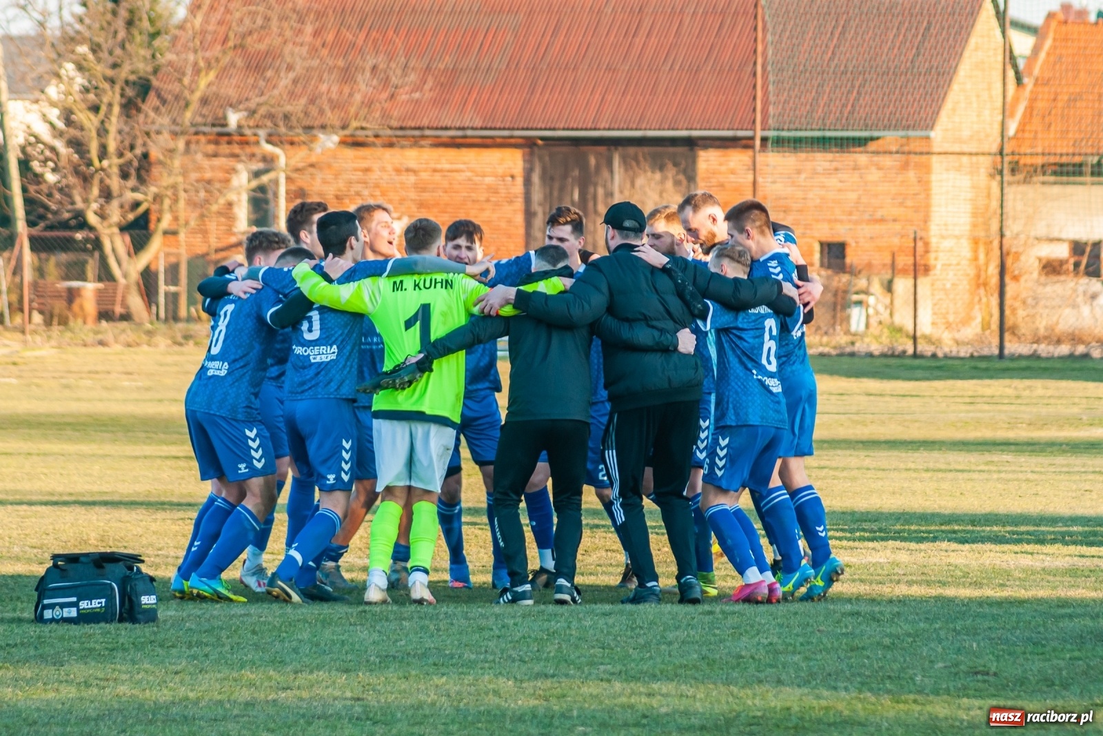 Zdjęcie w galerii na portalu naszraciborz.pl: Runda wiosenna wystartowała. Krzyżanowice lepsze od Rymera [FOTO] wiadomości z regionu