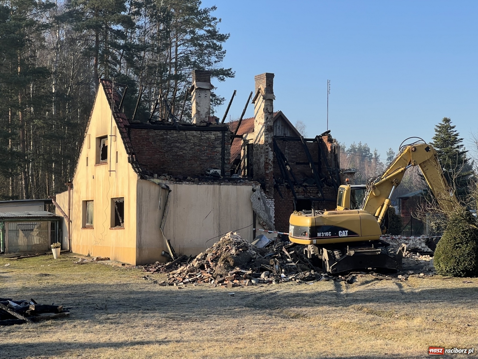 Zdjęcie w galerii na portalu naszraciborz.pl: Cegiełka do cegiełki - odbudujmy razem dom w Nędzy wiadomości z regionu