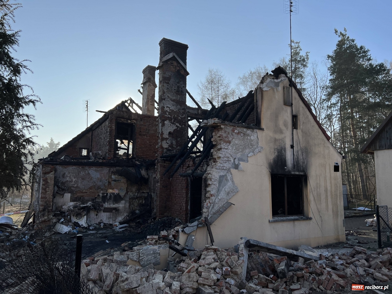 Zdjęcie w galerii na portalu naszraciborz.pl: Cegiełka do cegiełki - odbudujmy razem dom w Nędzy wiadomości z regionu