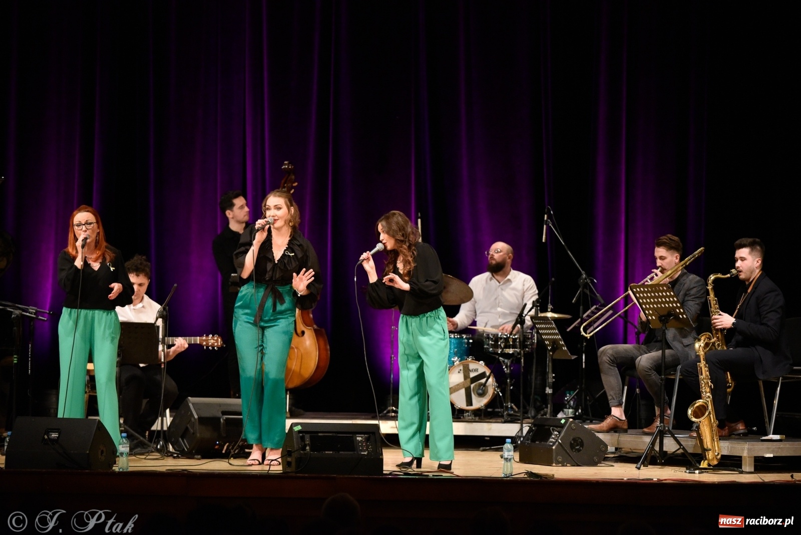 Zdjęcie w galerii na portalu naszraciborz.pl: Z miłości do Kobiet. Jazzowa sobota w RCK wiadomości z regionu
