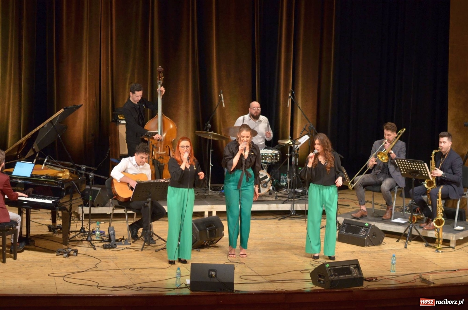 Zdjęcie w galerii na portalu naszraciborz.pl: Z miłości do Kobiet. Jazzowa sobota w RCK wiadomości z regionu