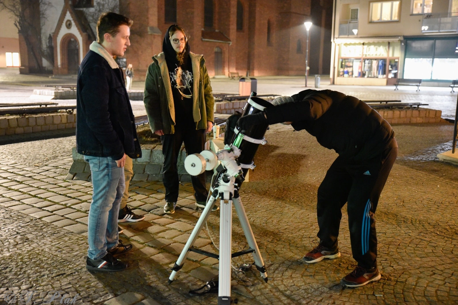 Zdjęcie w galerii na portalu naszraciborz.pl: Raciborzanin zaraża pasją do astronomii wiadomości z regionu