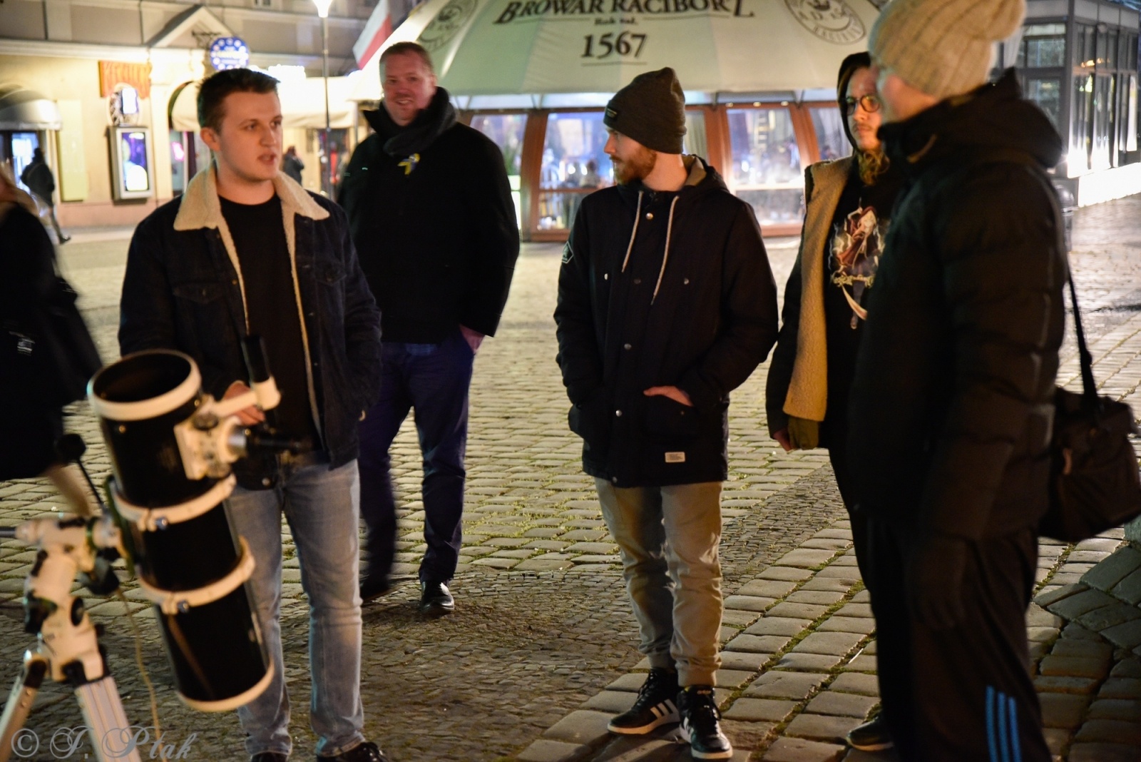 Zdjęcie w galerii na portalu naszraciborz.pl: Raciborzanin zaraża pasją do astronomii wiadomości z regionu