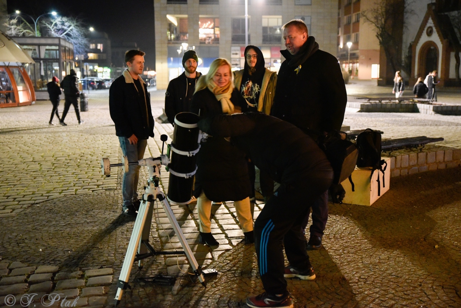 Zdjęcie w galerii na portalu naszraciborz.pl: Raciborzanin zaraża pasją do astronomii wiadomości z regionu