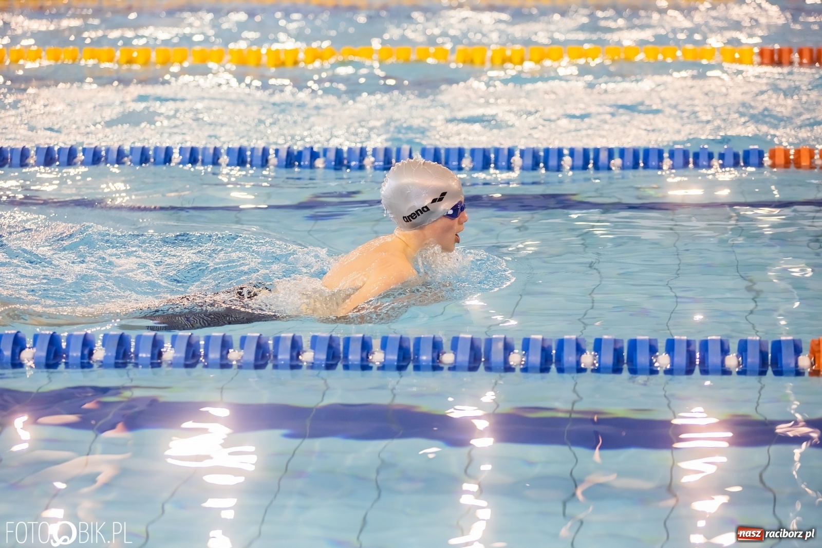 Zdjęcie w galerii na portalu naszraciborz.pl: Mistrzostwa Szkół Sportowych w Pływaniu w H2Ostróg wiadomości z regionu
