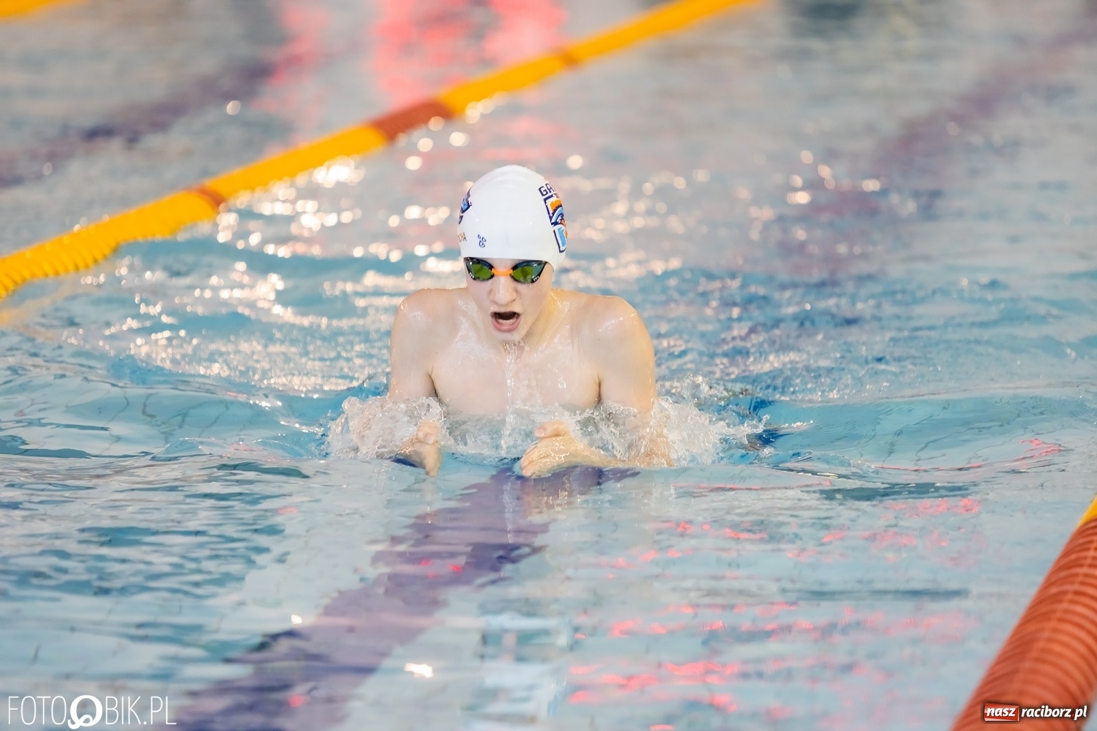 Zdjęcie w galerii na portalu naszraciborz.pl: Mistrzostwa Szkół Sportowych w Pływaniu w H2Ostróg wiadomości z regionu