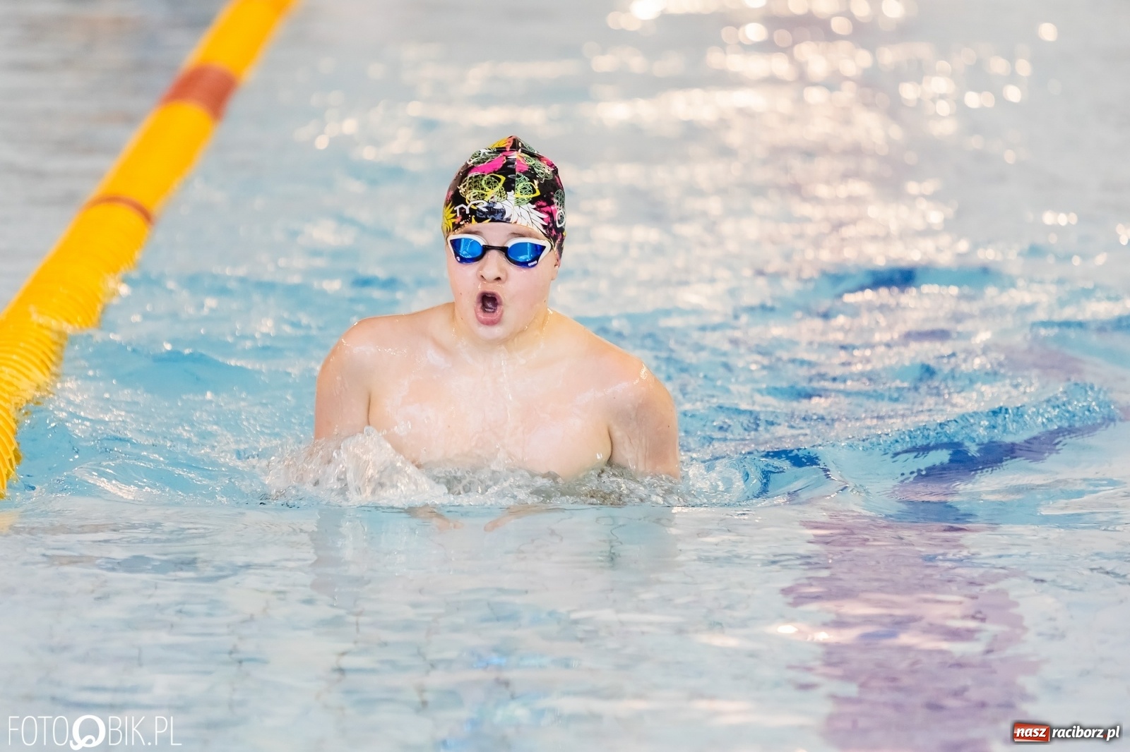 Zdjęcie w galerii na portalu naszraciborz.pl: Mistrzostwa Szkół Sportowych w Pływaniu w H2Ostróg wiadomości z regionu
