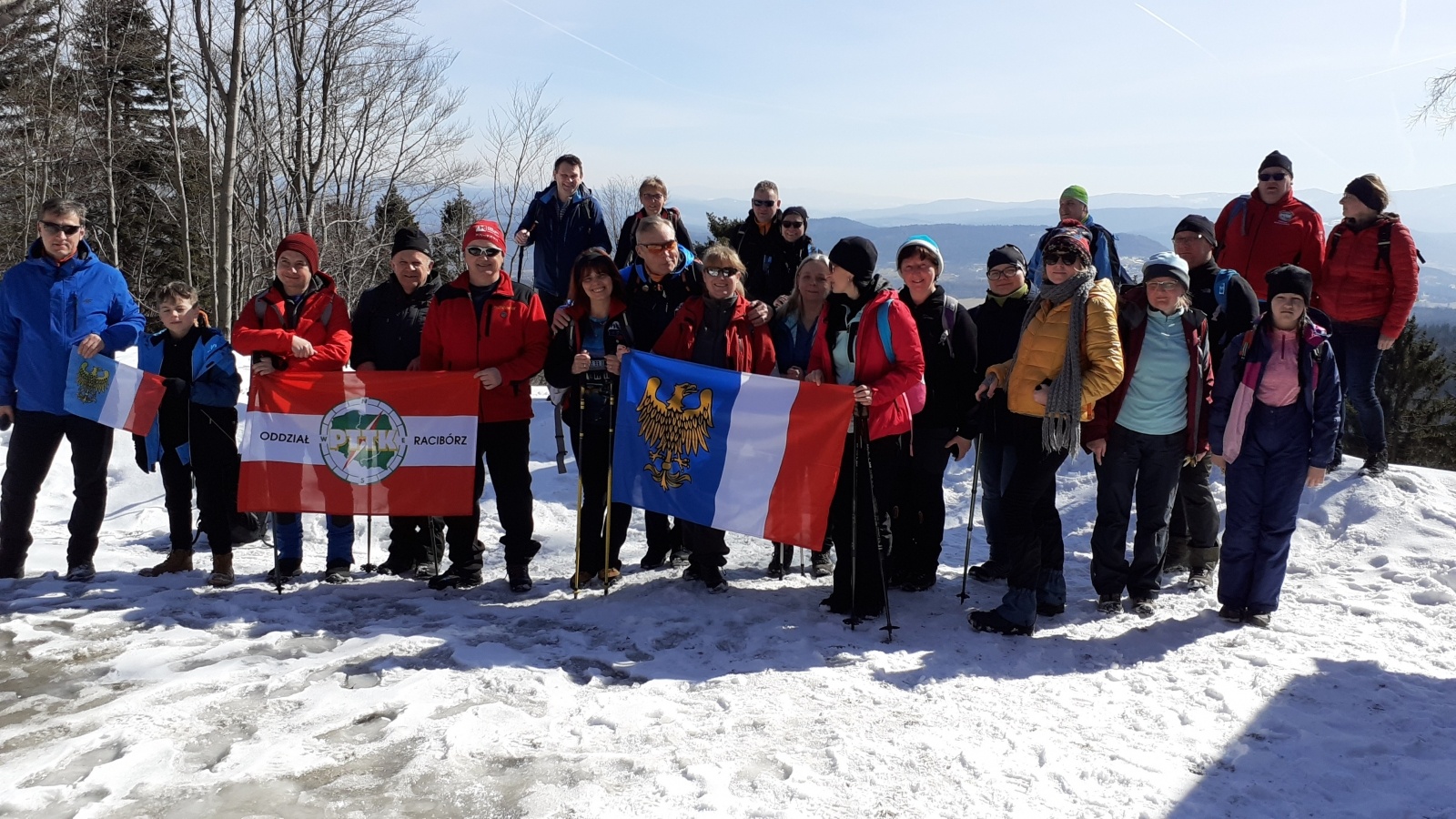 Zdjęcie w galerii na portalu naszraciborz.pl: Leskowiec i Łamana Skała - raciborzanie poznają Beskidy wiadomości z regionu
