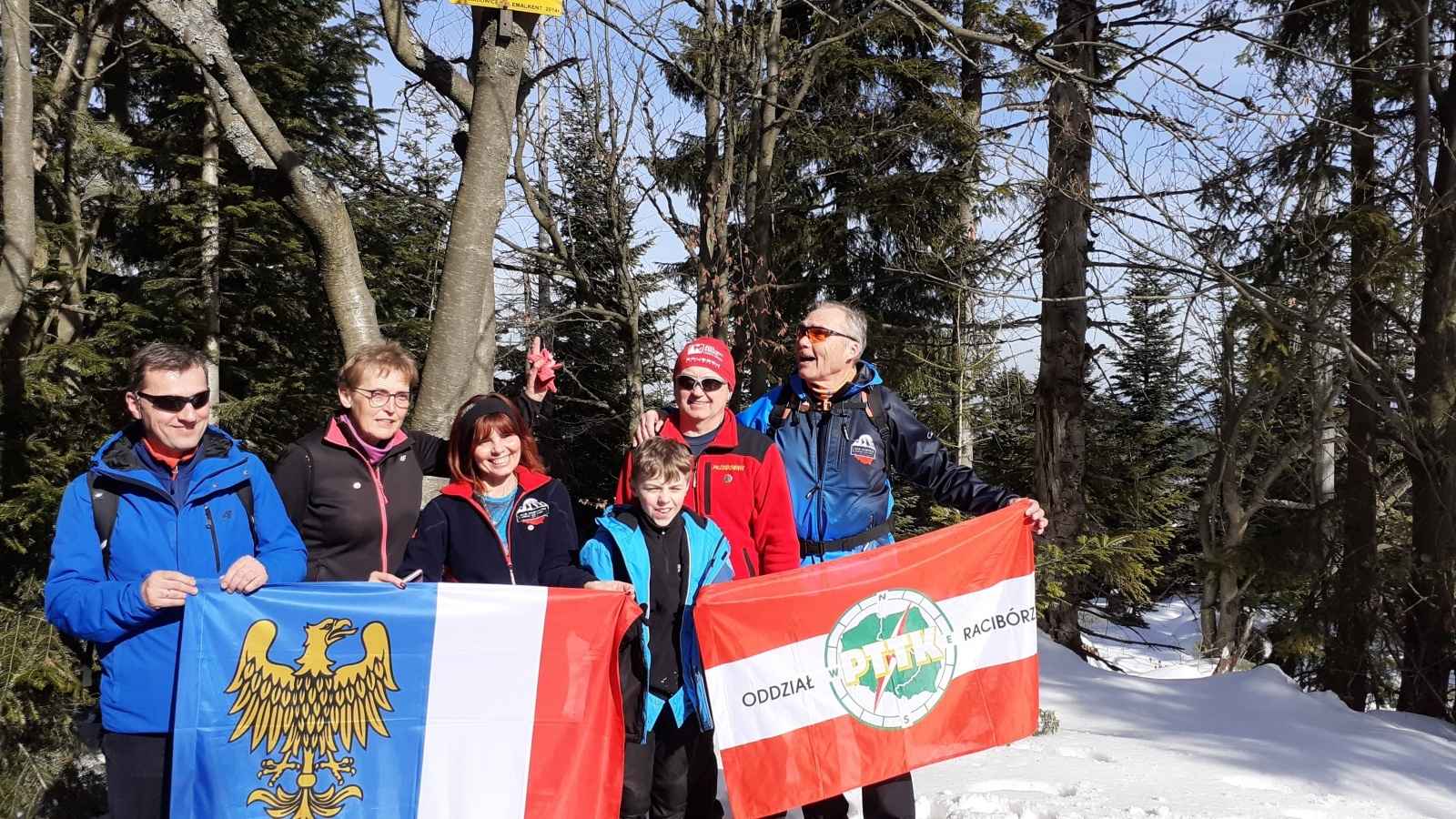 Zdjęcie w galerii na portalu naszraciborz.pl: Leskowiec i Łamana Skała - raciborzanie poznają Beskidy wiadomości z regionu