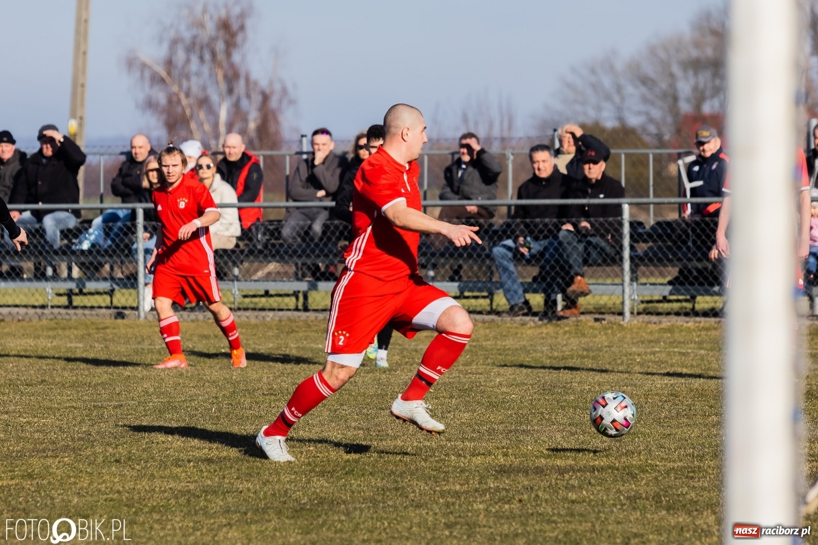 Zdjęcie w galerii na portalu naszraciborz.pl: Raszczyce uratowały punkt w starciu z Borucinem [FOTO] wiadomości z regionu