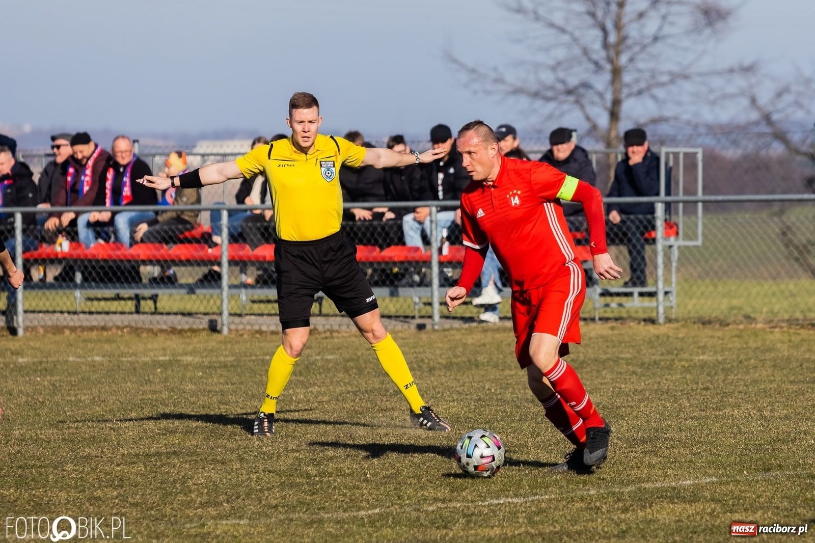 Zdjęcie w galerii na portalu naszraciborz.pl: Raszczyce uratowały punkt w starciu z Borucinem [FOTO] wiadomości z regionu