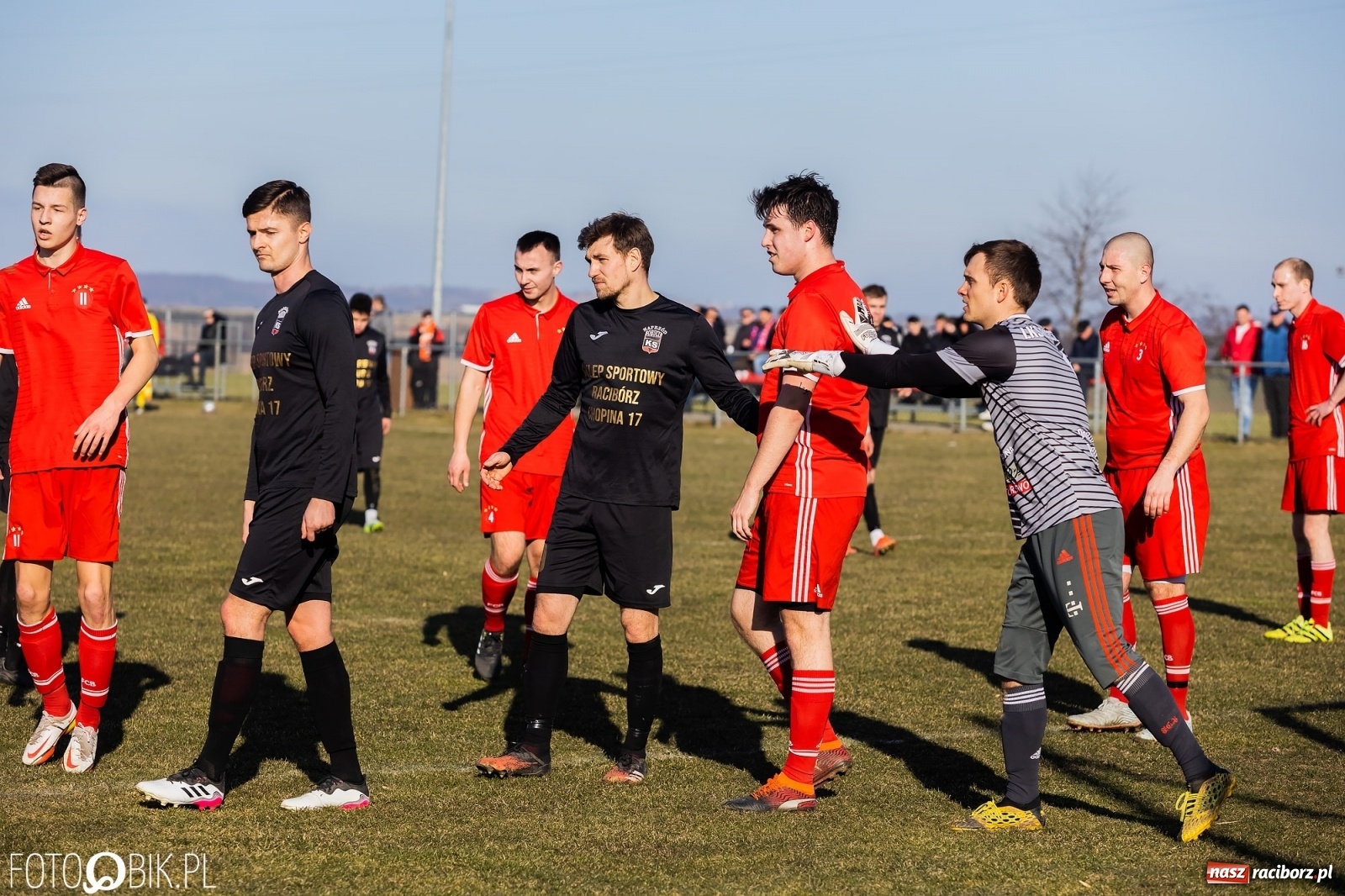 Zdjęcie w galerii na portalu naszraciborz.pl: Raszczyce uratowały punkt w starciu z Borucinem [FOTO] wiadomości z regionu