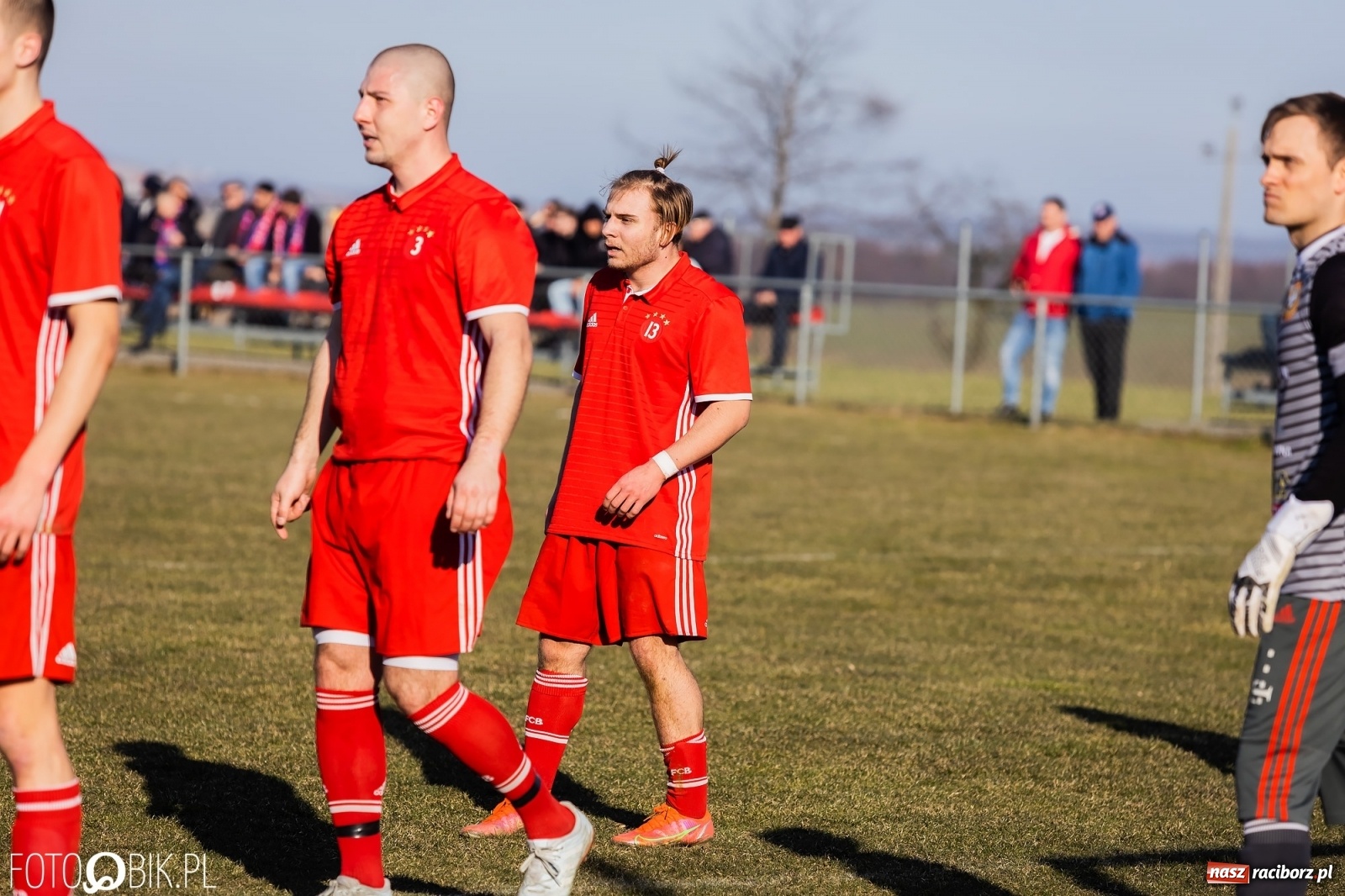 Zdjęcie w galerii na portalu naszraciborz.pl: Raszczyce uratowały punkt w starciu z Borucinem [FOTO] wiadomości z regionu