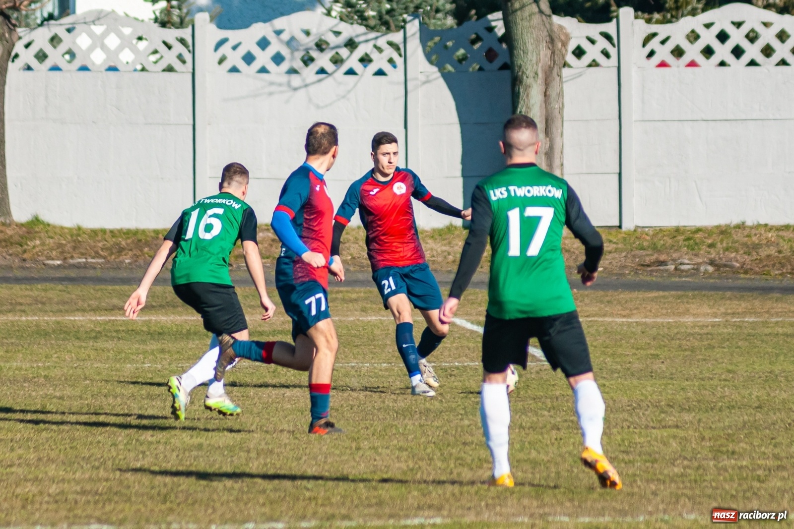 Zdjęcie w galerii na portalu naszraciborz.pl: Outsider pozbawił Tworków zwycięstwa [FOTO] wiadomości z regionu