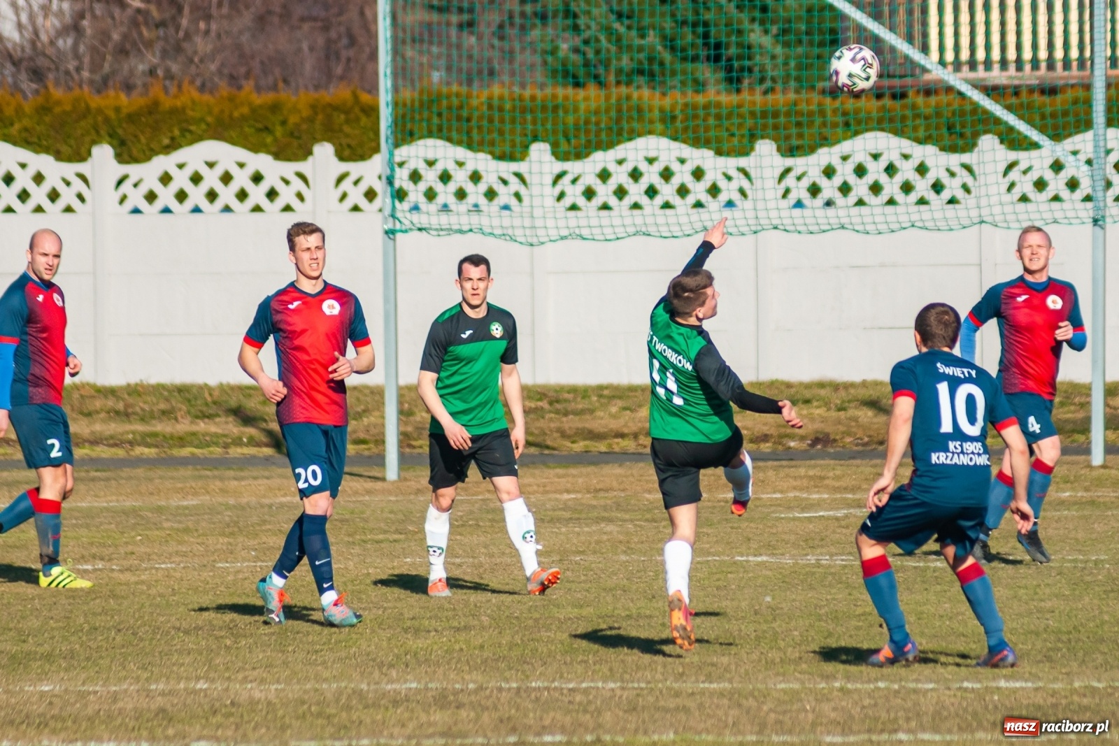 Zdjęcie w galerii na portalu naszraciborz.pl: Outsider pozbawił Tworków zwycięstwa [FOTO] wiadomości z regionu