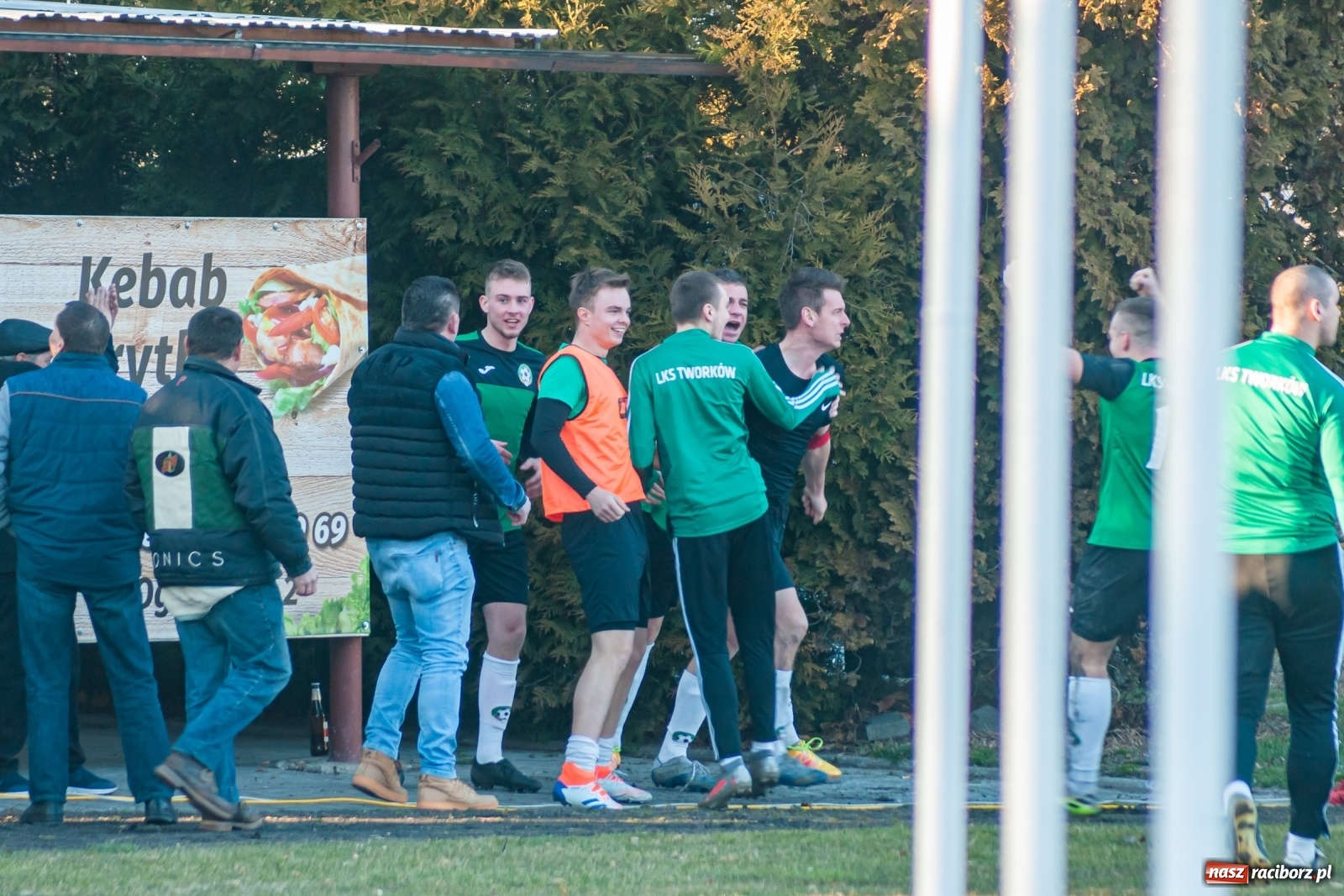 Zdjęcie w galerii na portalu naszraciborz.pl: Outsider pozbawił Tworków zwycięstwa [FOTO] wiadomości z regionu
