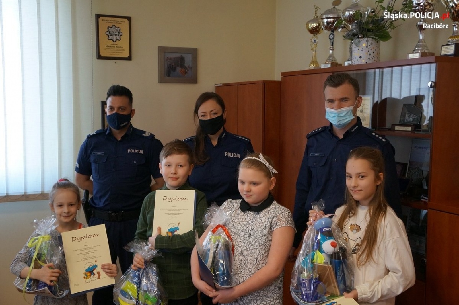 Zdjęcie w galerii na portalu naszraciborz.pl: Bezpieczne szaleństwo. Policyjny konkurs rozstrzygnięty wiadomości z regionu