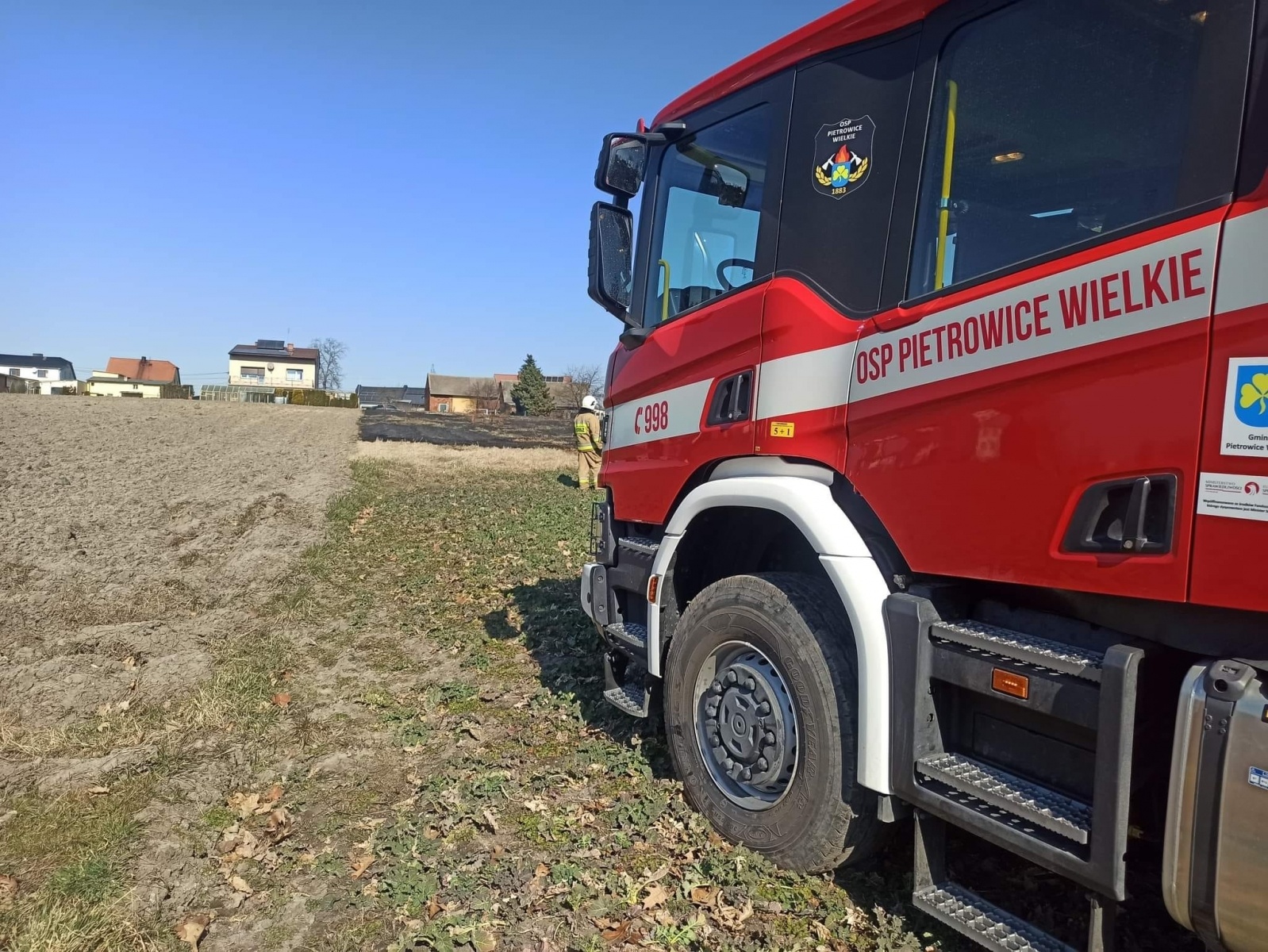 Zdjęcie w galerii na portalu naszraciborz.pl: Raport 998. Volkswagen i toyota zderzyły się w Żerdzinach wiadomości z regionu